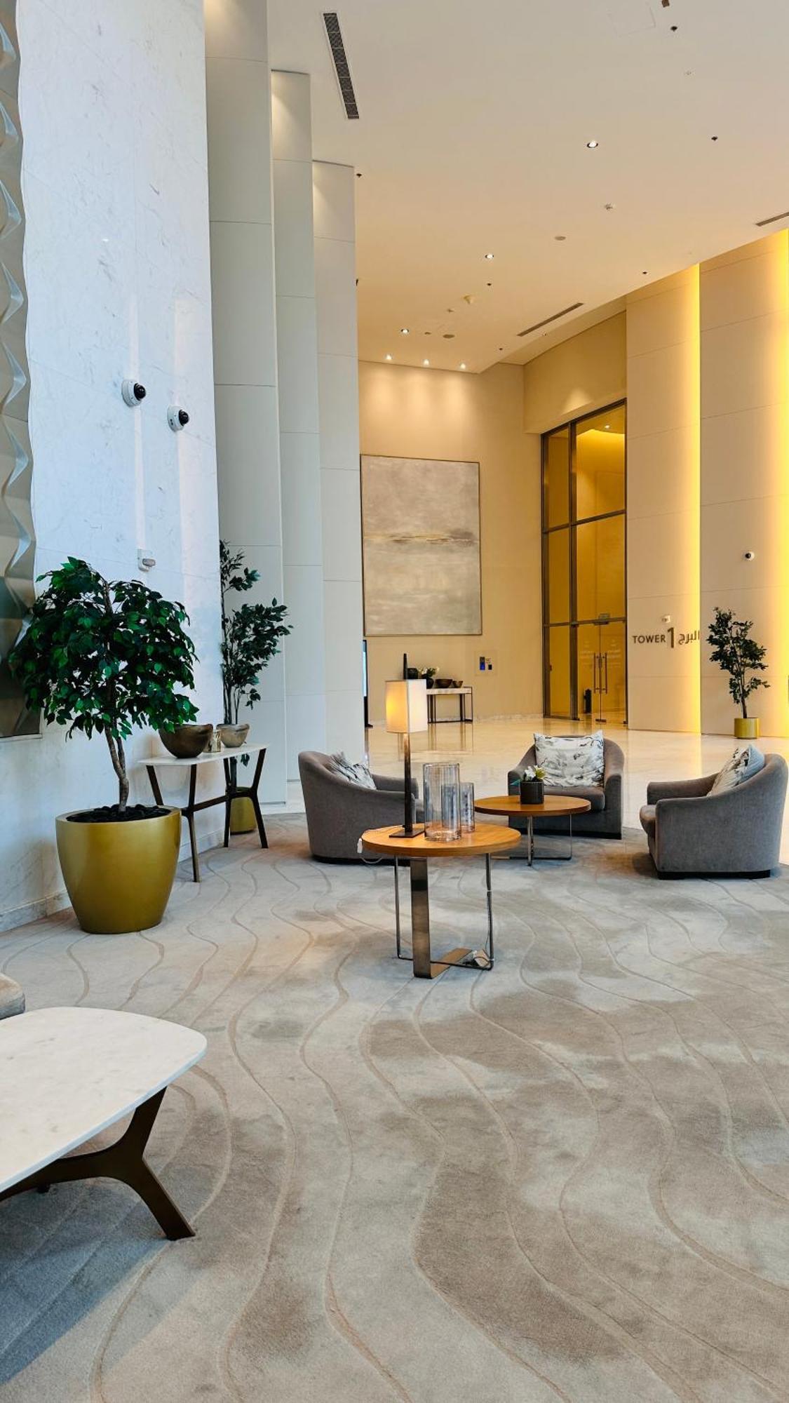 Mall Direct Access - Burj Vista *