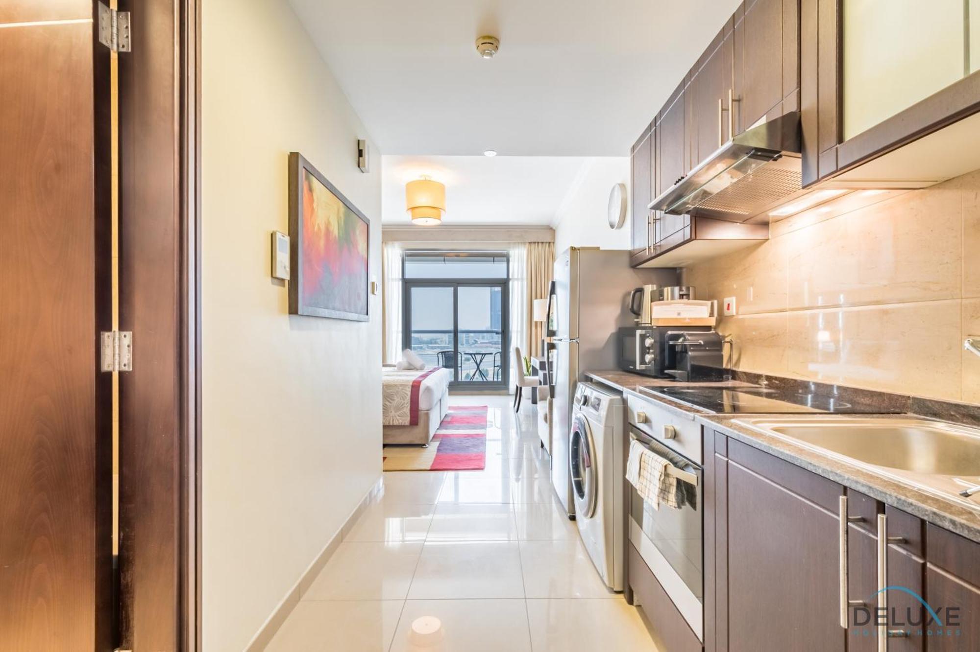 Delightful At Al Madar Siraj Tower 1 Al Barsha South By Deluxe Homes Appartement *