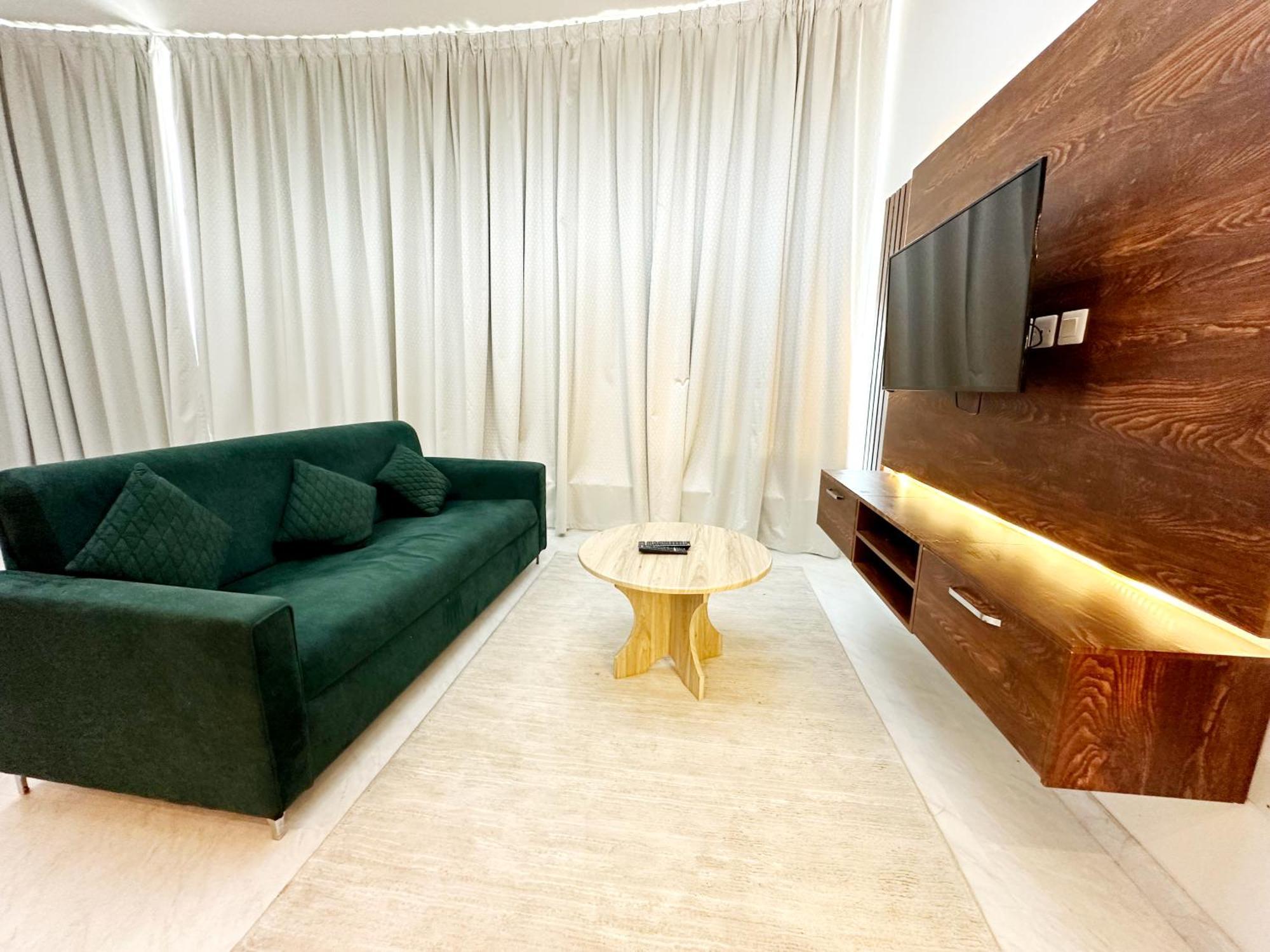 Apartment Zenith Smart - Zenith Tower A2