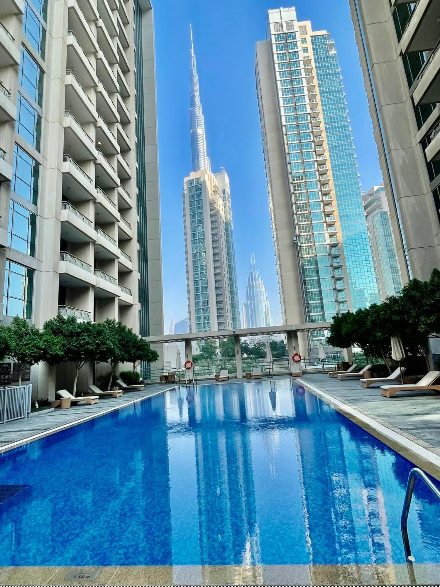 Boulevard 2 Br- Burj Khalifa-dubai Mall- Pool-gym Appartement