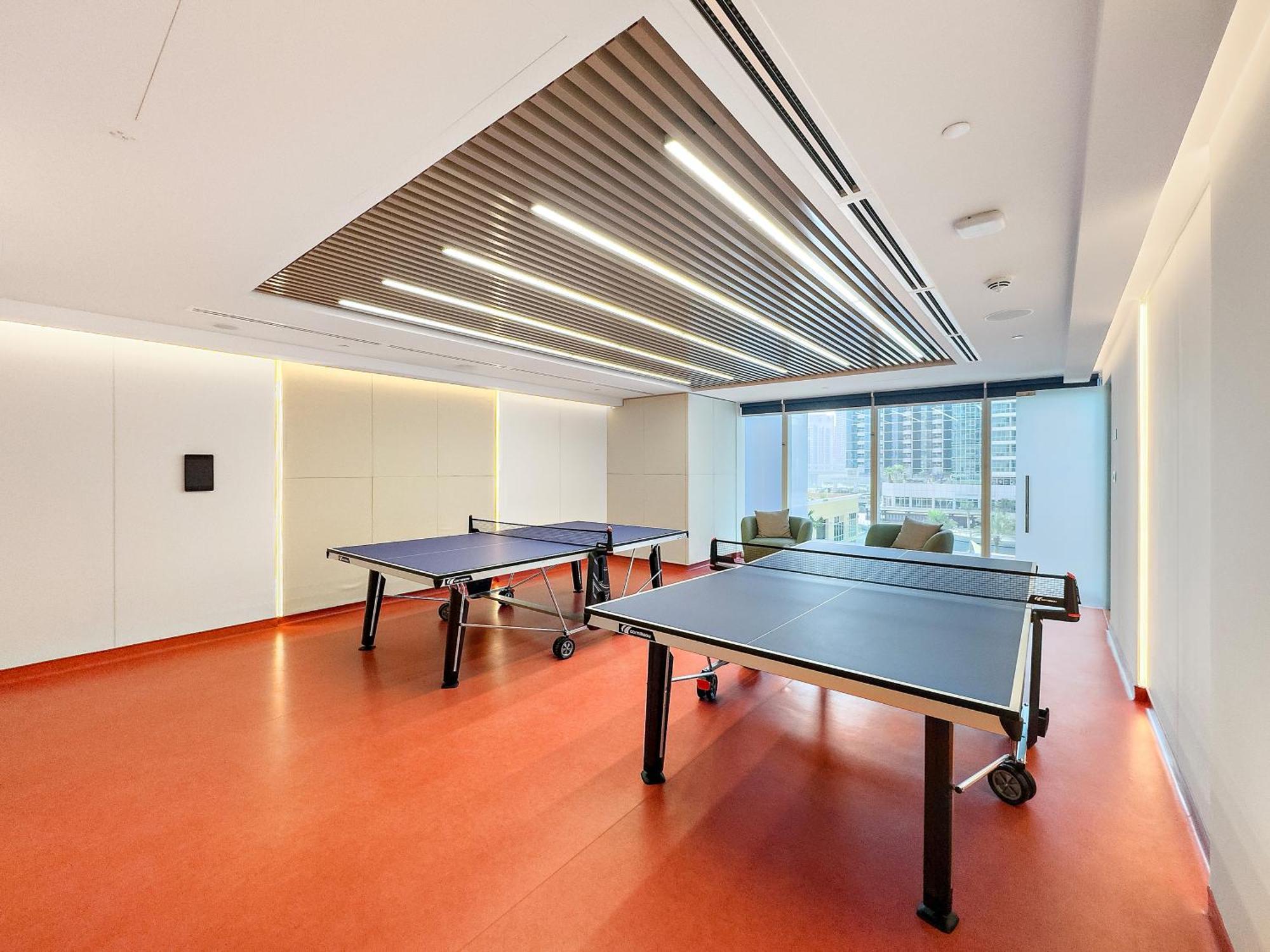 Brand New Luxurious 3br - Pool, Gym & Uptown Views *