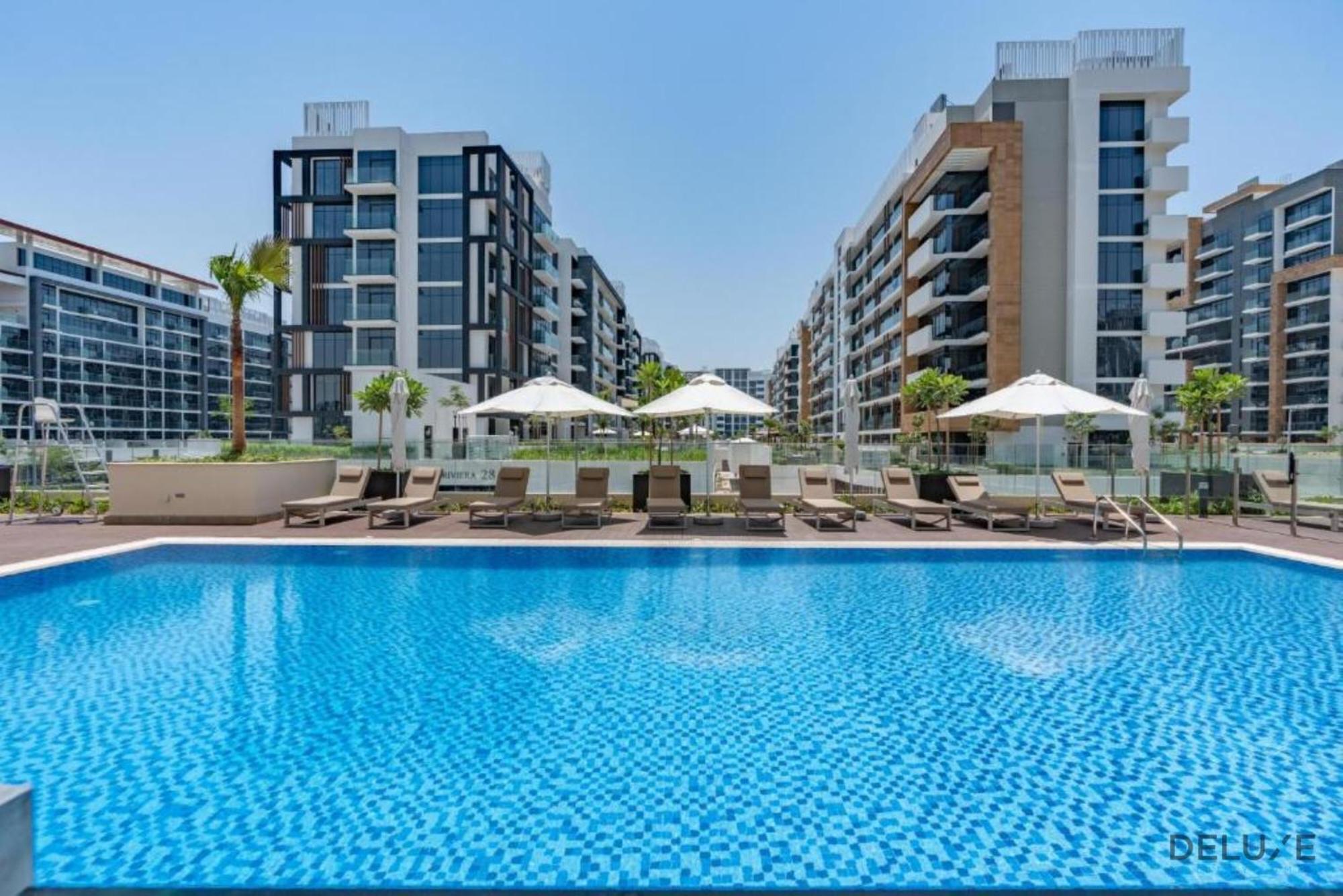 Comfortable In Azizi Riviera 24, Al Merkadh By Deluxe Homes Apartment *