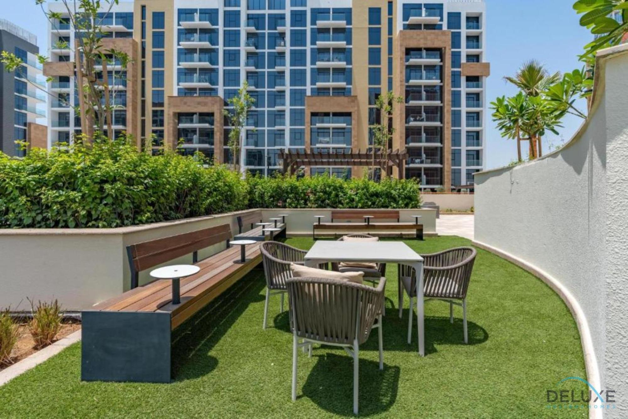 Apartment Comfortable In Azizi Riviera 24, Al Merkadh By Deluxe Homes *