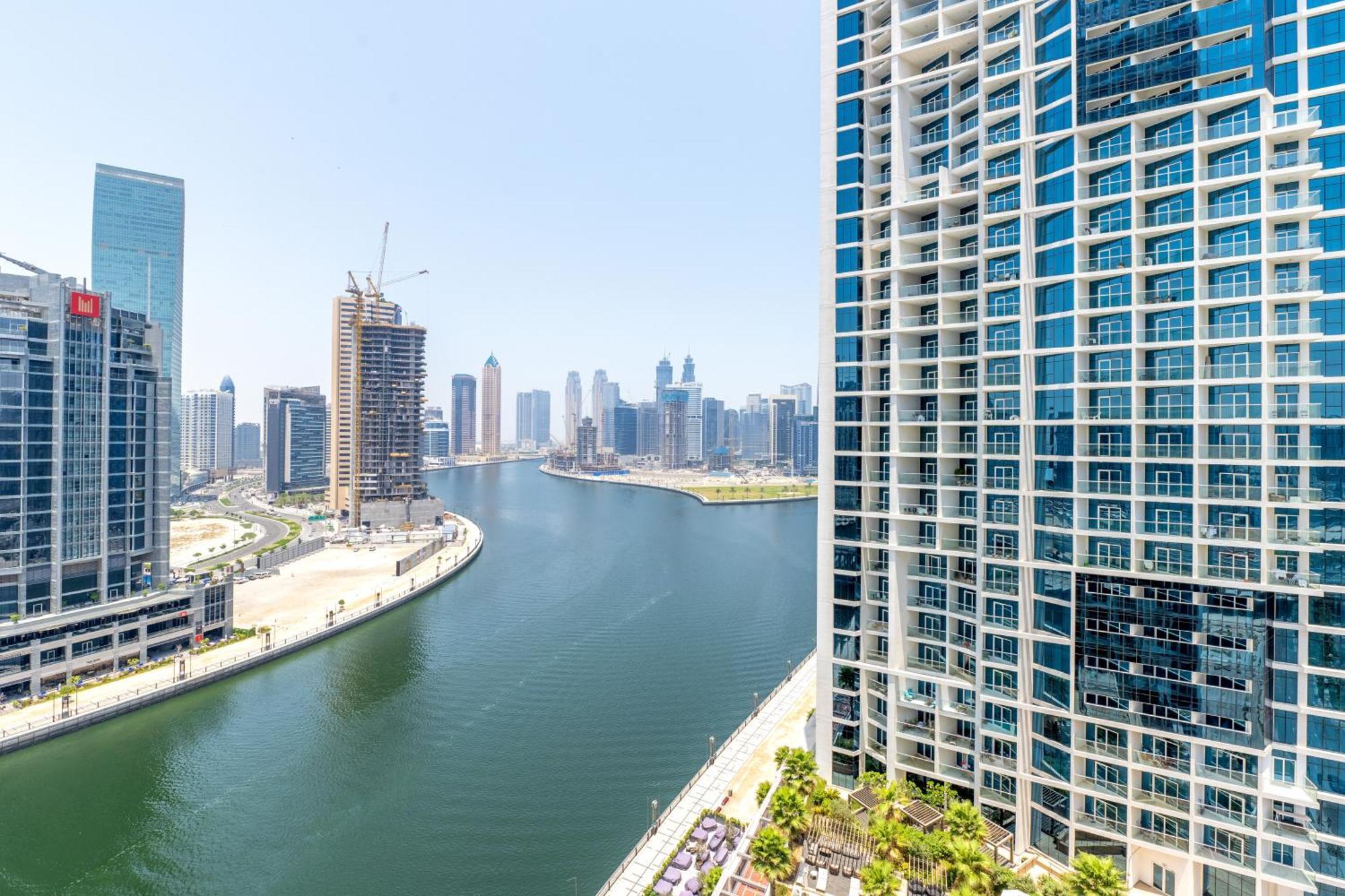 Apart-hotel Downtown Ultra Luxury - - 5 Star Facilities- 15 Min Walk To Fountain 5*