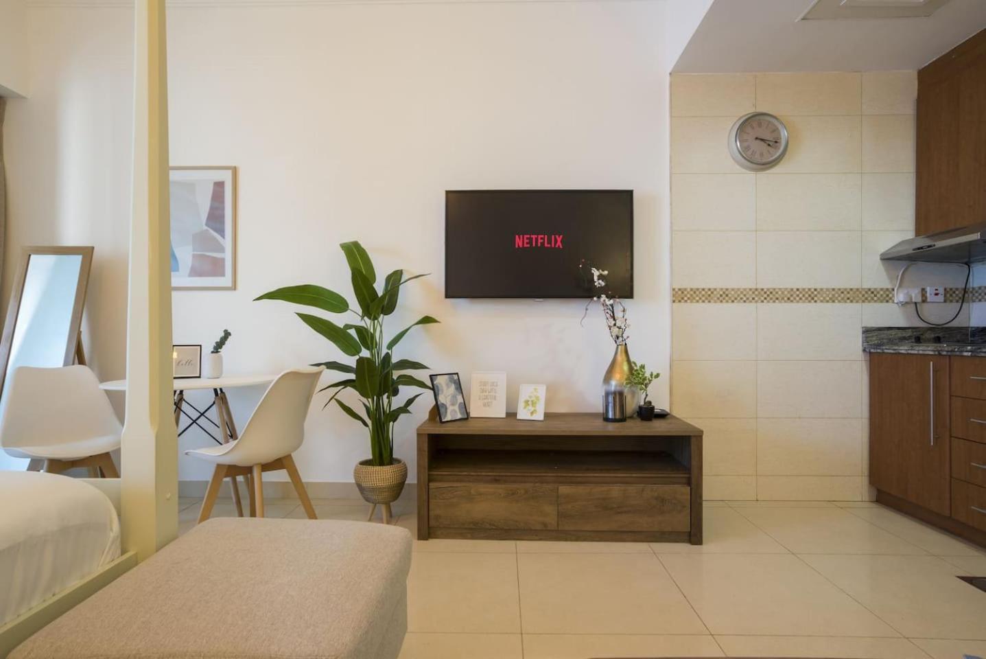 Guestready Homes - Cream & Grey Appartement *