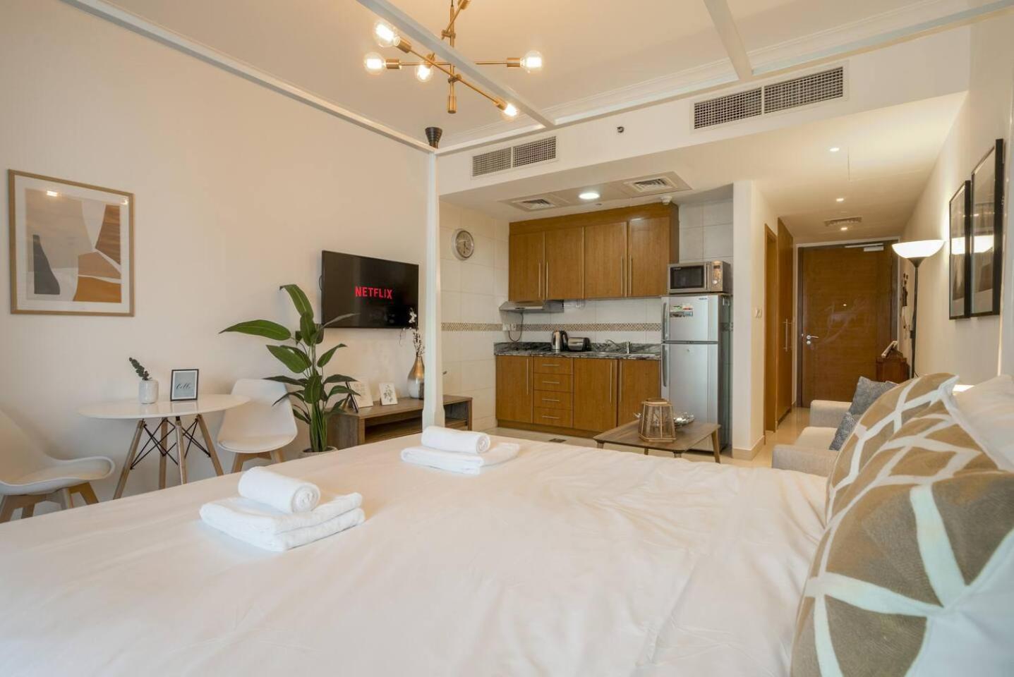 Guestready Homes - Cream & Grey Appartement Dubaï