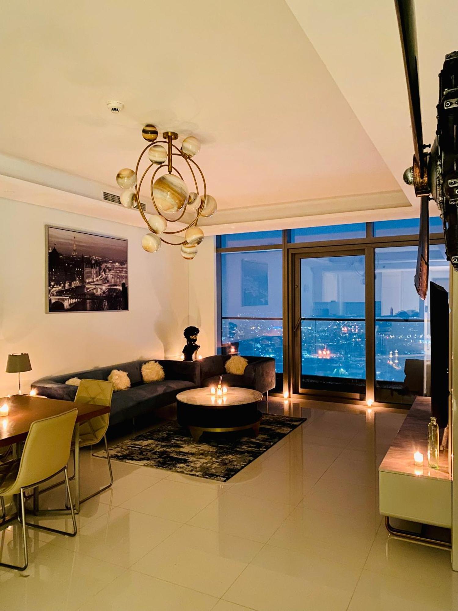 360 Downtown Luxury Apt- Infinity Pool Burj View Appartement Dubaï