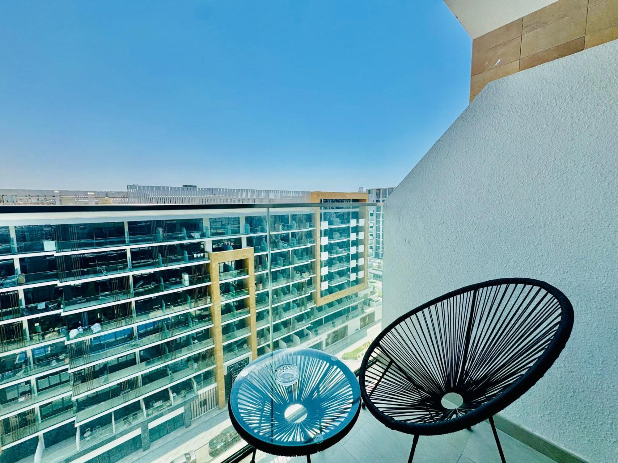 Appartamento Venduras - Modern Chic In Azizi Riviera *