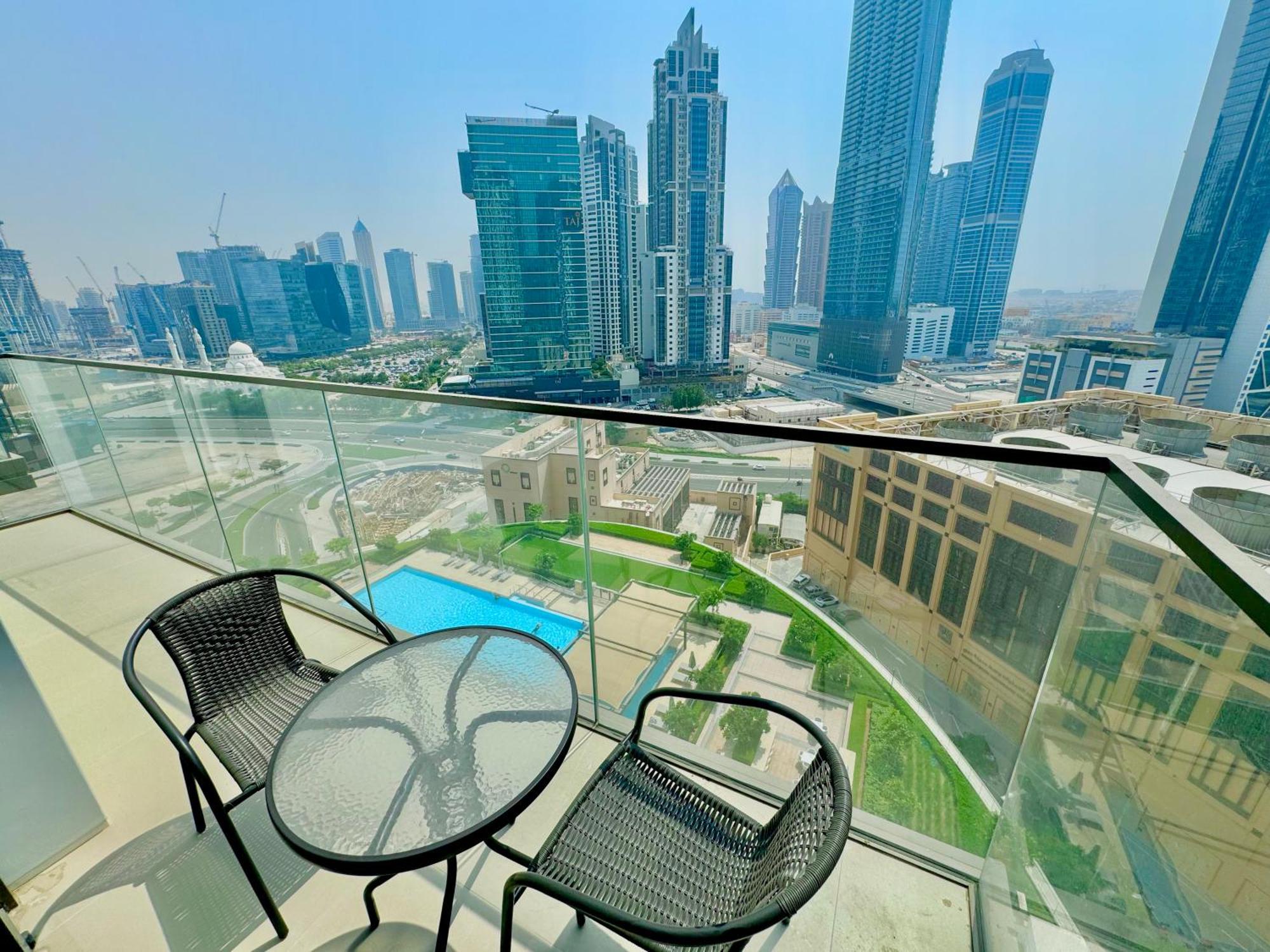 Hébergement de vacances Modern 2br Near Mall & Burj Khalif *