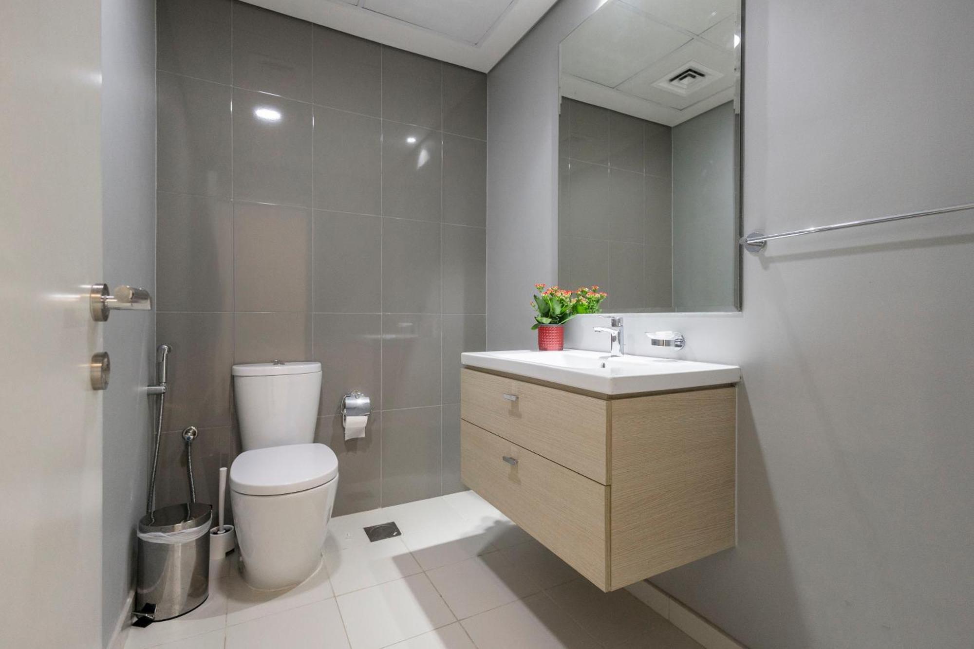 Serenity Living - Stunning 1br, Damac Hills *