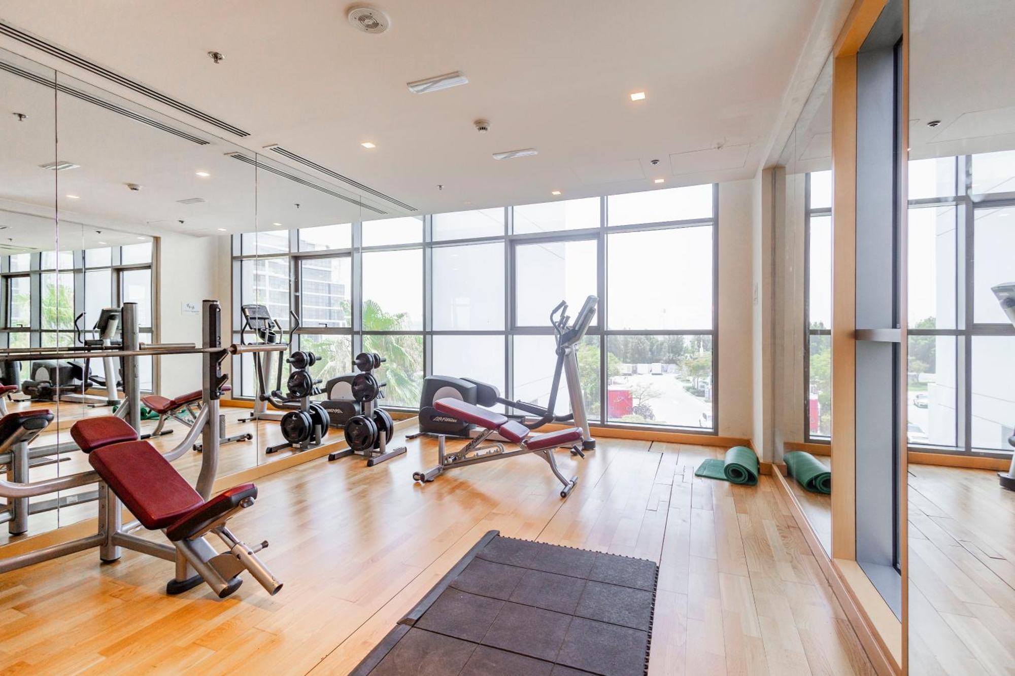 Serenity Living - Stunning 1br, Damac Hills Appartement Dubaï