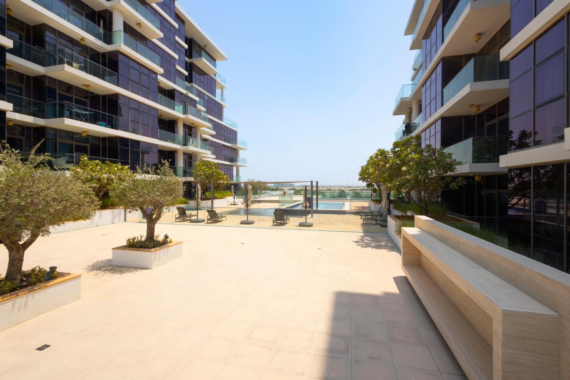 Serenity Living - Stunning 1br, Damac Hills