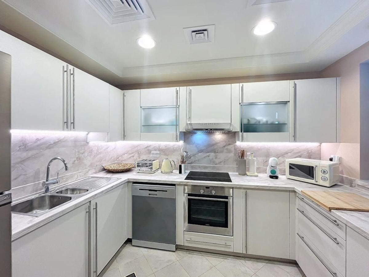 Apartament Golden Mile 1 - Contemporary One Bedroom Dubai