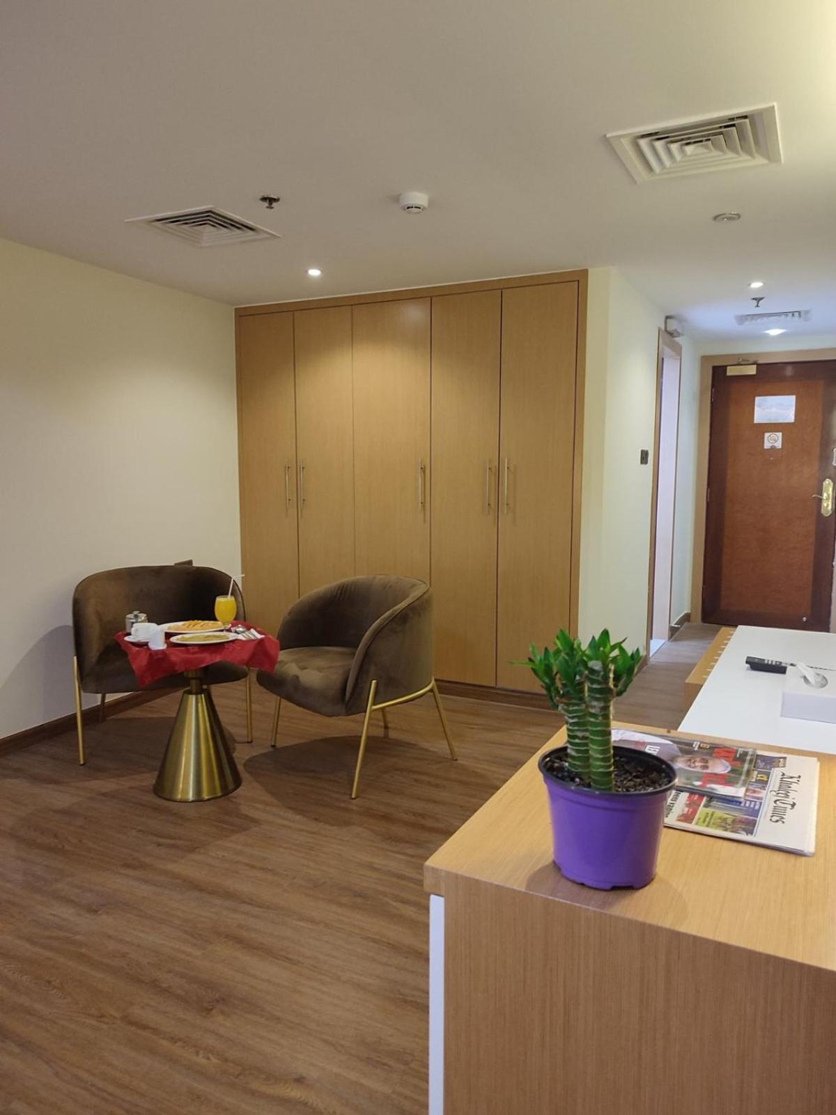 York International Hotel 3*