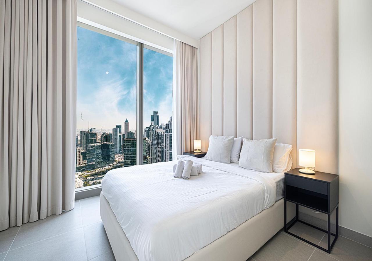 Luxury 4br In Downtown With Burj View Apartamento Dubái