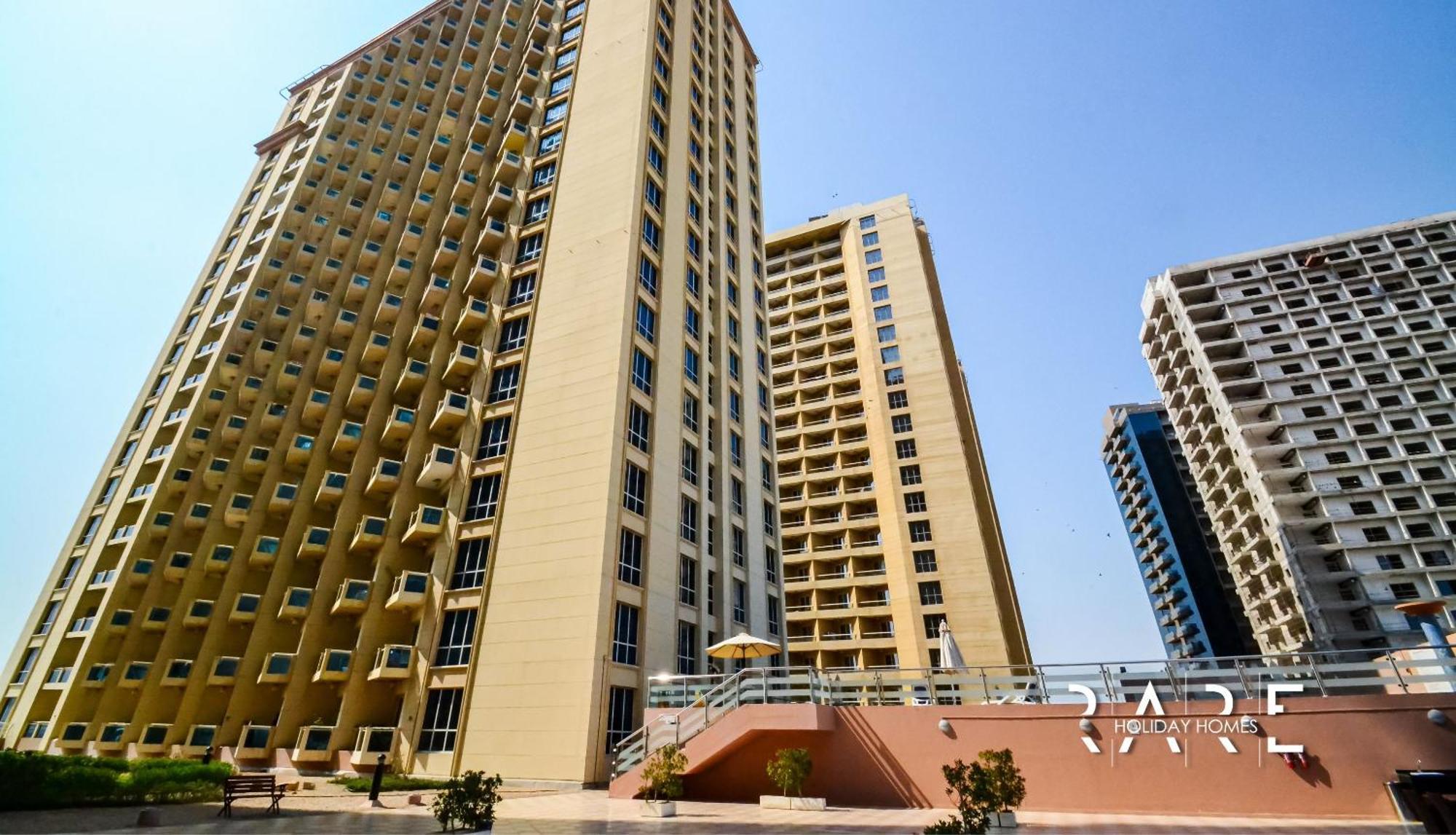 Rare Holiday Homes - Near The Lake - Lago Vista B - Dubai Production City - Impz - R2112 Apartamento *