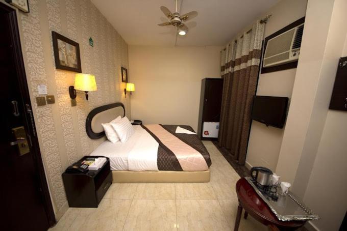 Hotel Grand Sina *