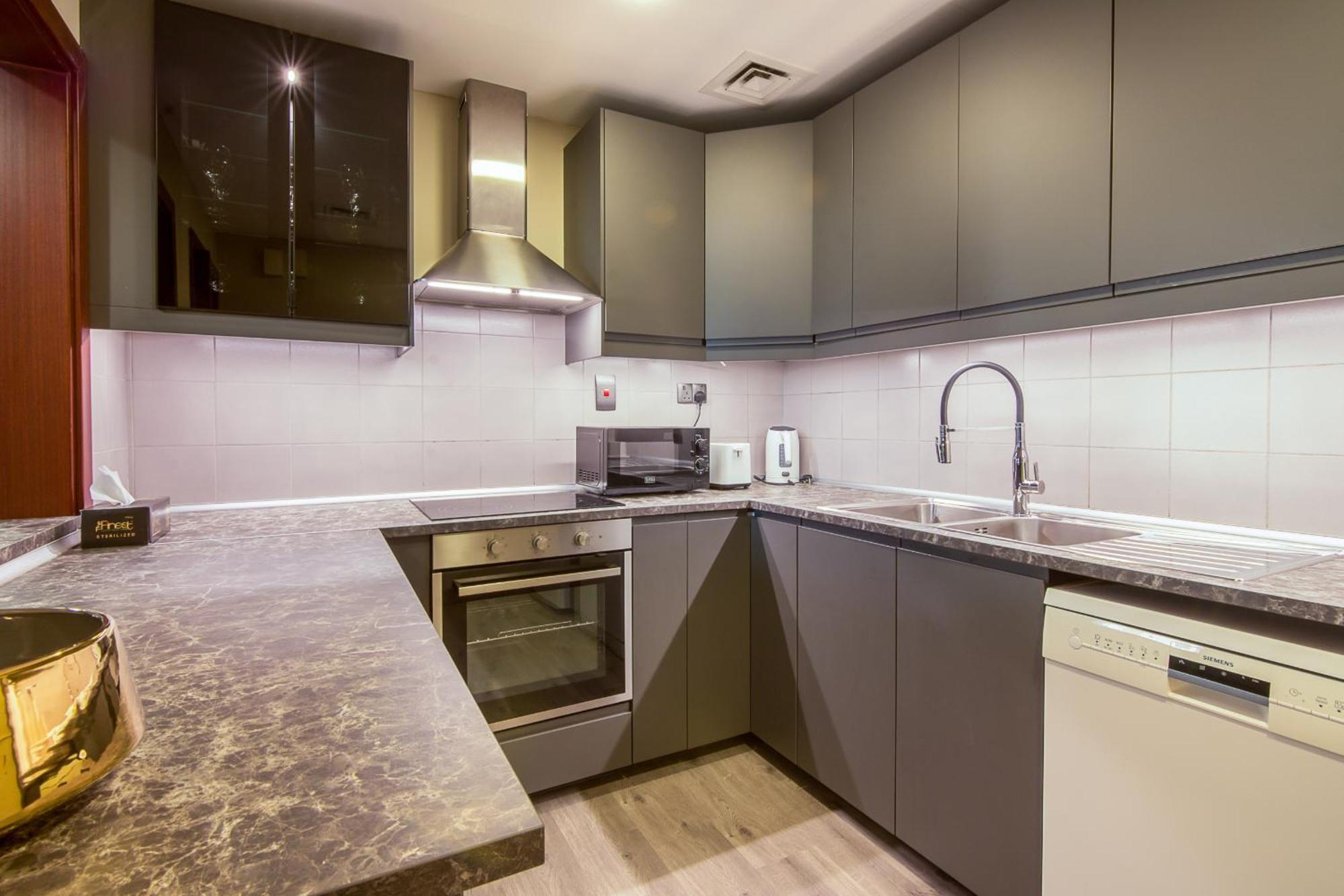 Two-bedroom With Balcony In Shams 4, Jbr Appartement *