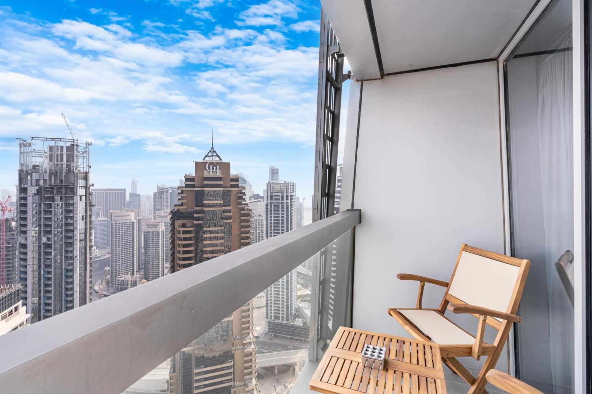 Bright & Elegant On The 44th At Cayan Tower Apartamento *