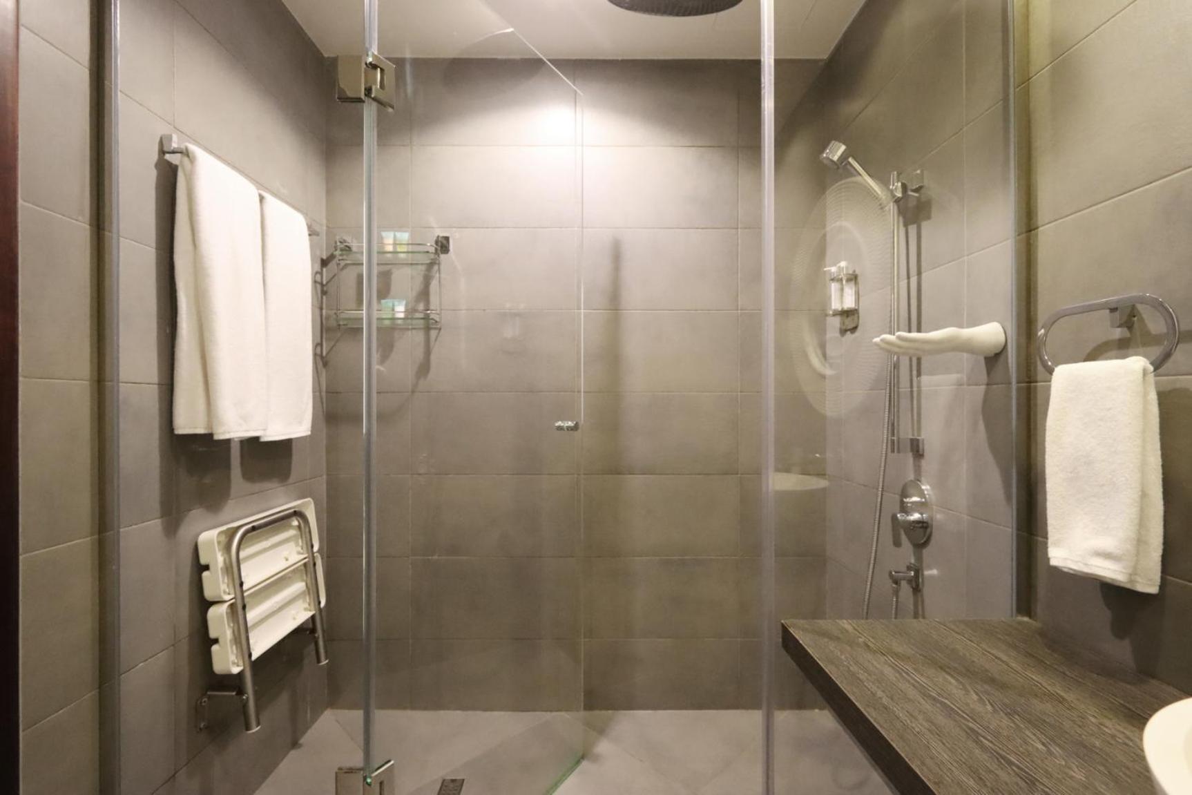 Upgraded With Full Sea View Rimal 5 - Entire 4 Bedroom - Access Apartamento Dubai