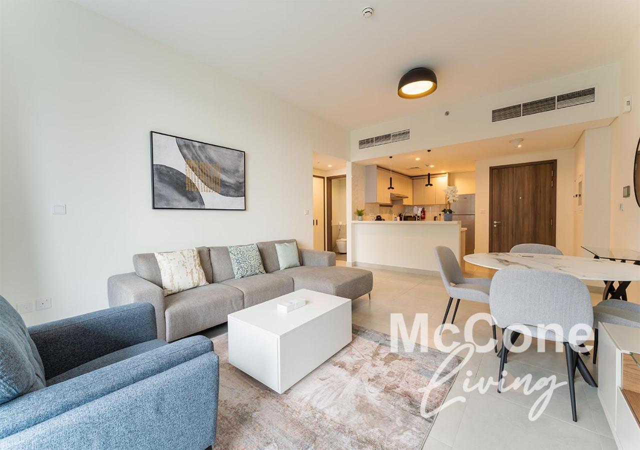 Stylish 1br In Wasl 1 With Balcony & Pool * Dubaï
