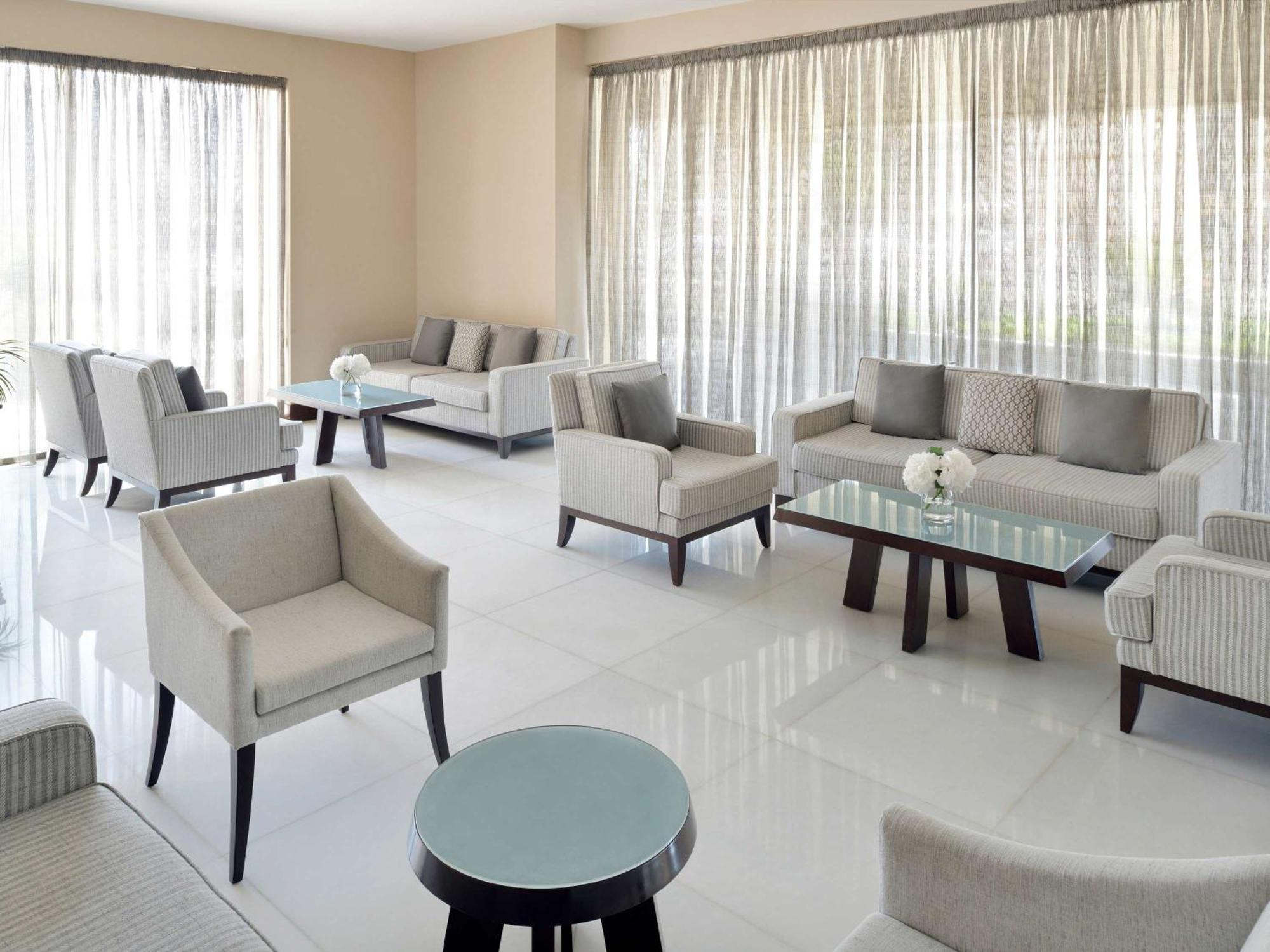 Mövenpick Al Mamzar Aparthotel Dubai