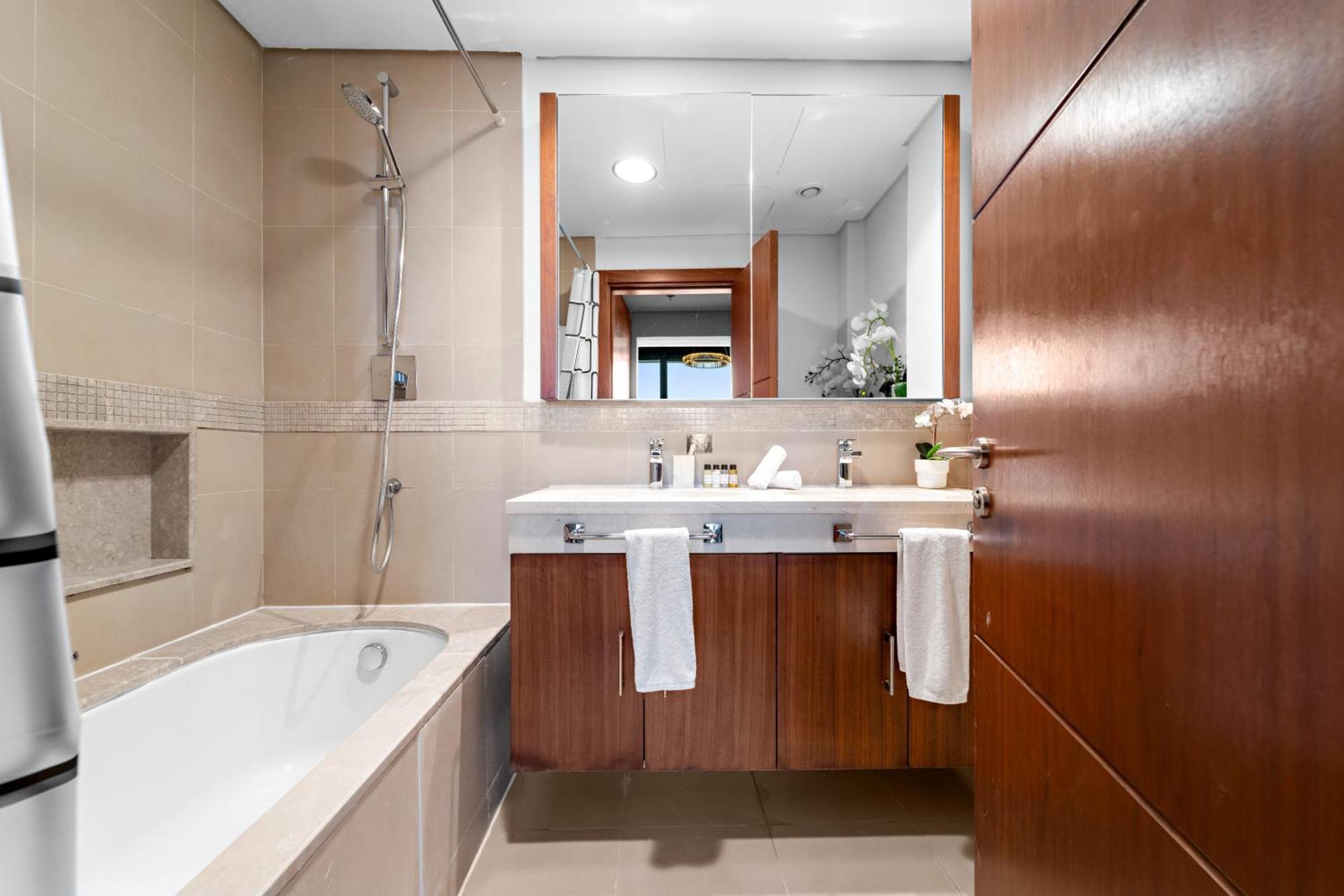 First Class 3br With Full Burj Khalifa And Fountain View Appartement Dubai