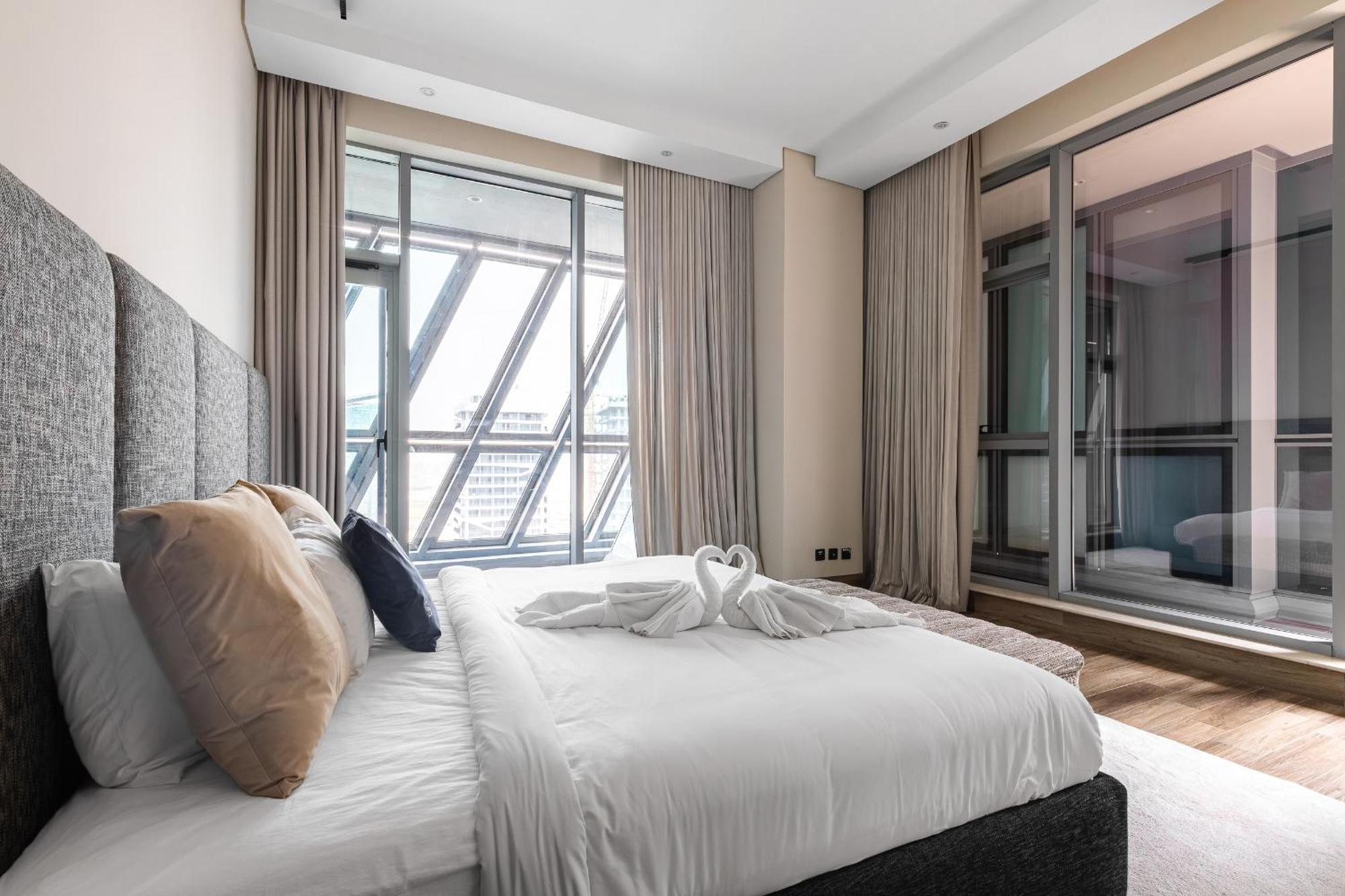 Simply Comfort In J One Tower Apartamento
