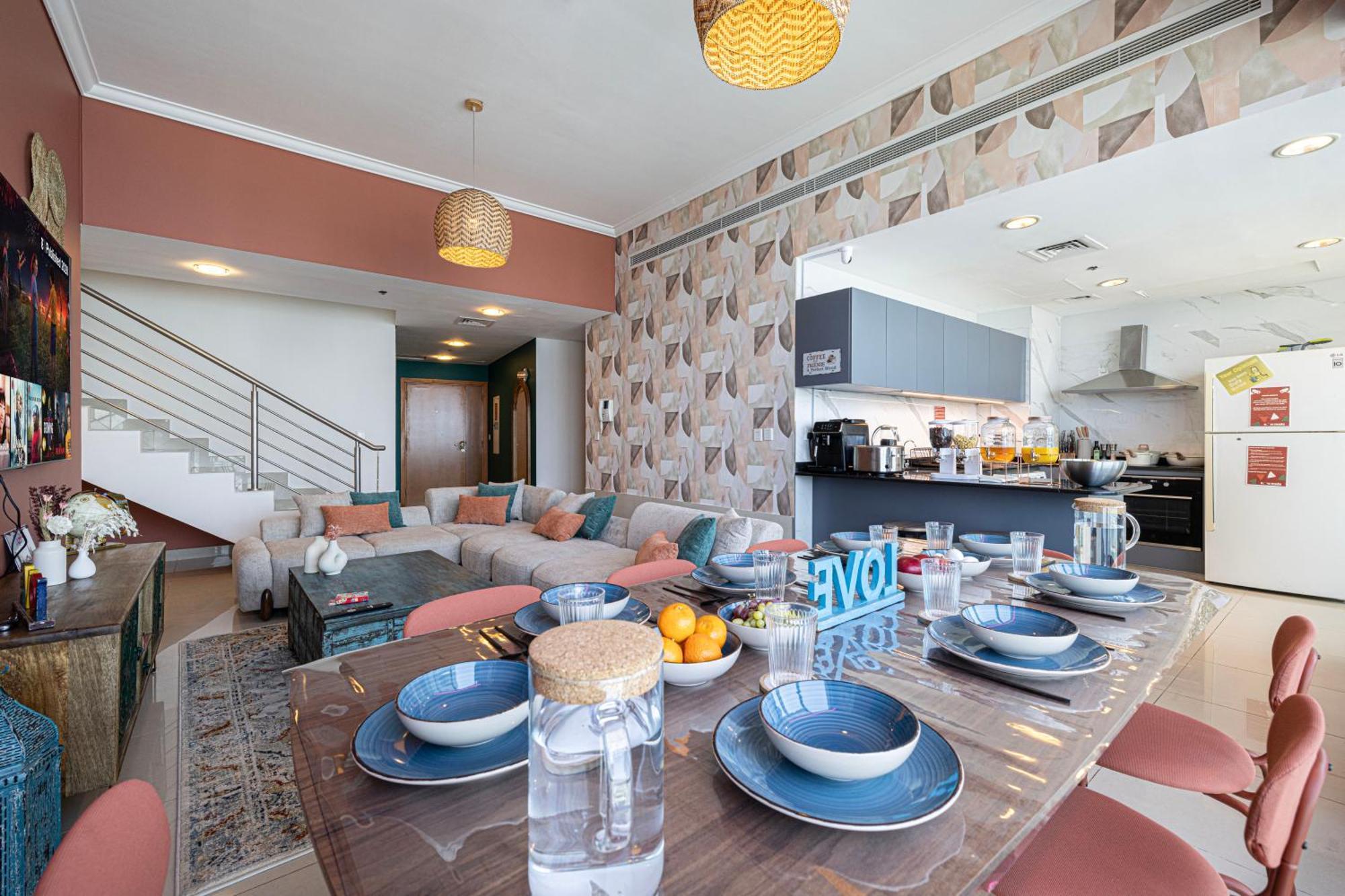 Capsule Experience Duplex - Panoramic Sea View - Nowmade La Marina Hostal Dubái