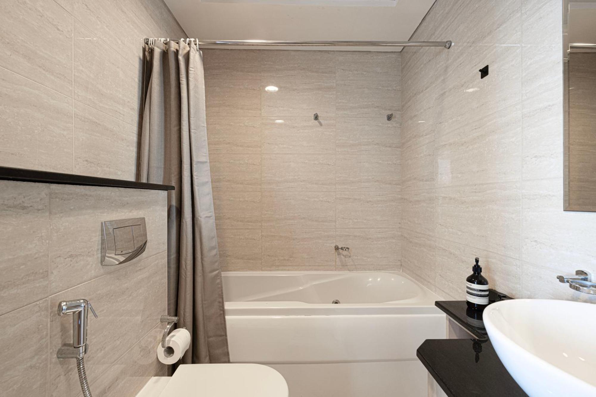 Capsule Experience Duplex - Panoramic Sea View - Nowmade La Marina Hostal