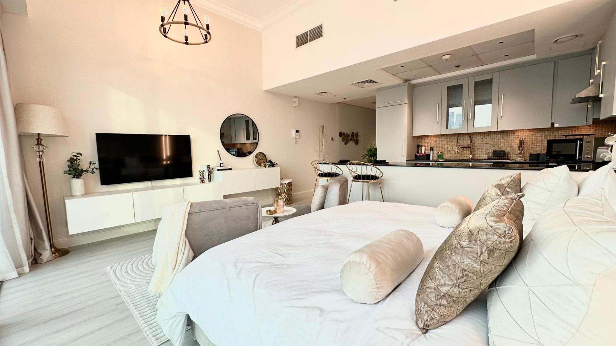 Luxury Family Close To Mall And Burj Khalifa