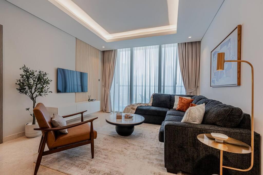 #43 Spacious 1br In Sterling Tower Business Bay Appartement Dubaï