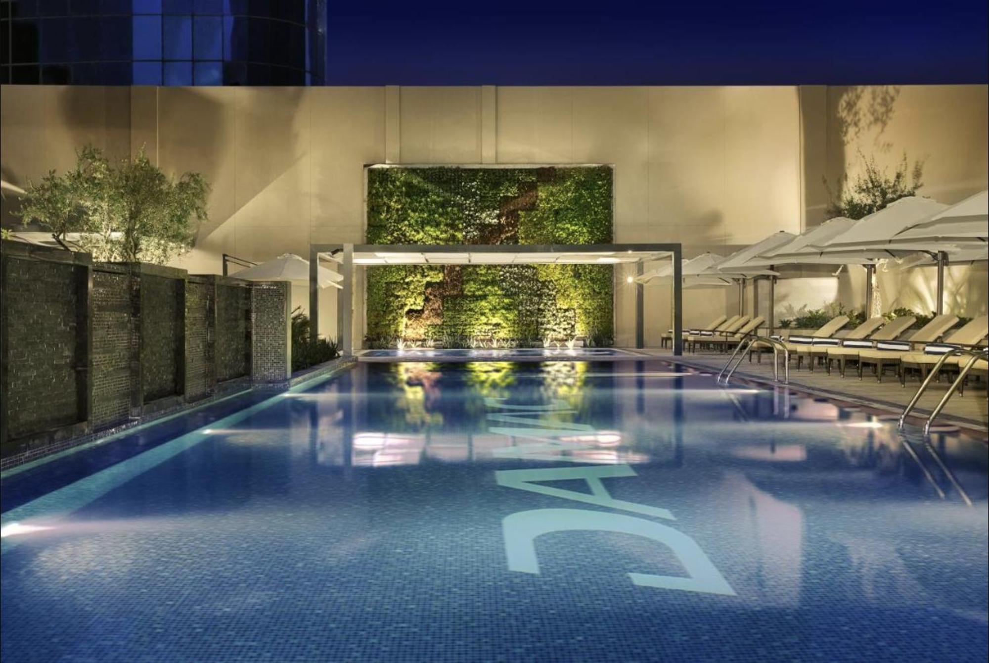 Next'house - Downtown Views Host Asrama Dubai