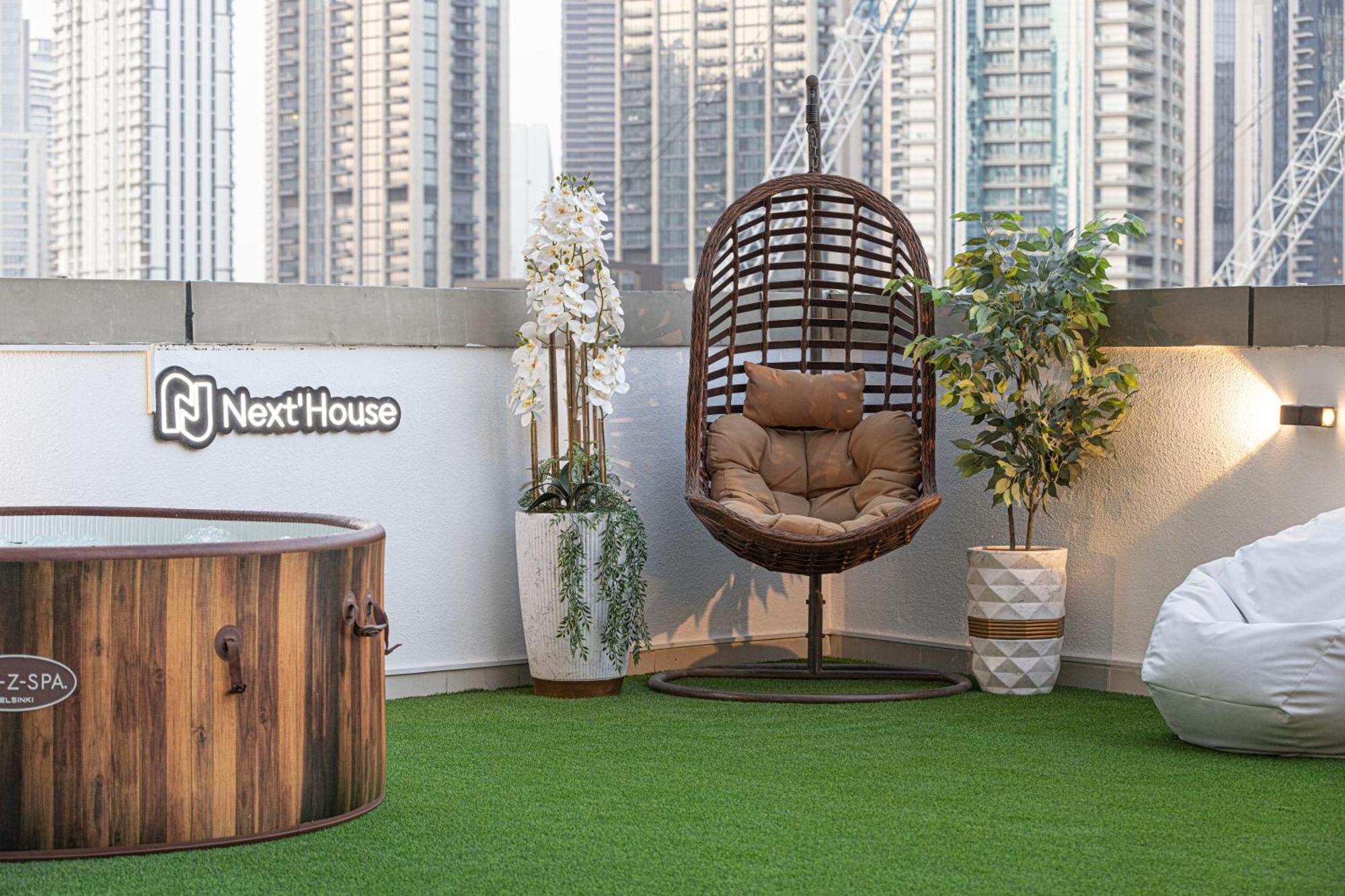 Next'house - Downtown Views Host * Dubai