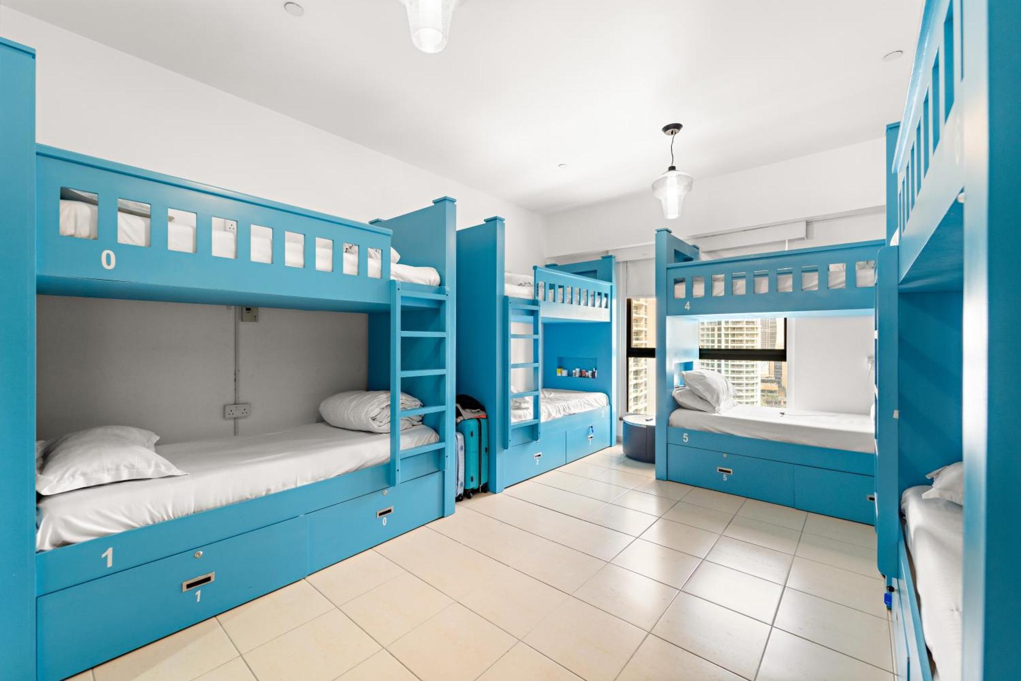 Living Jbr Albergue *