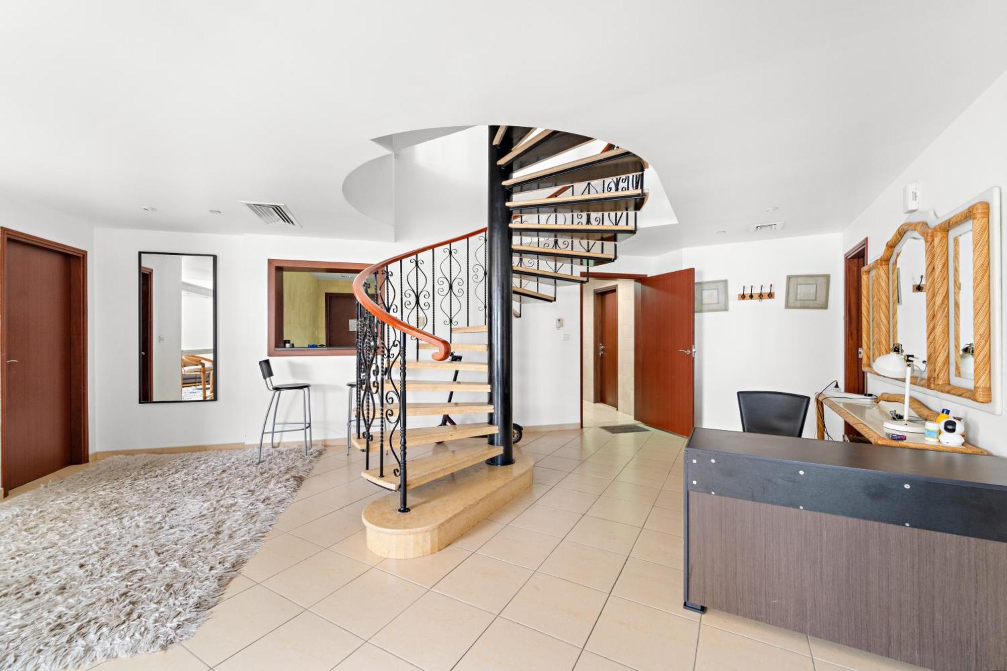 Living Jbr Albergue Dubai