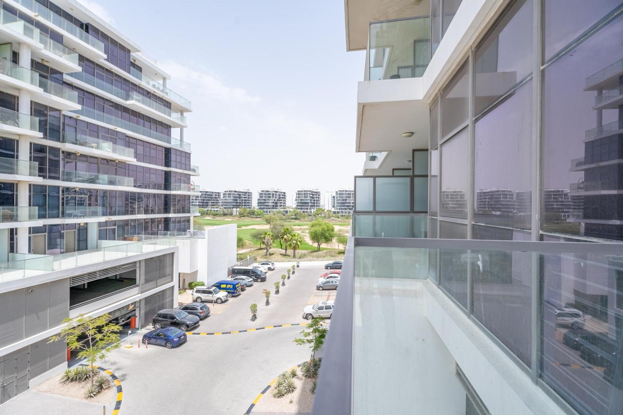 Appartement Escape24 Luxury Golf Promenade Damac Hills