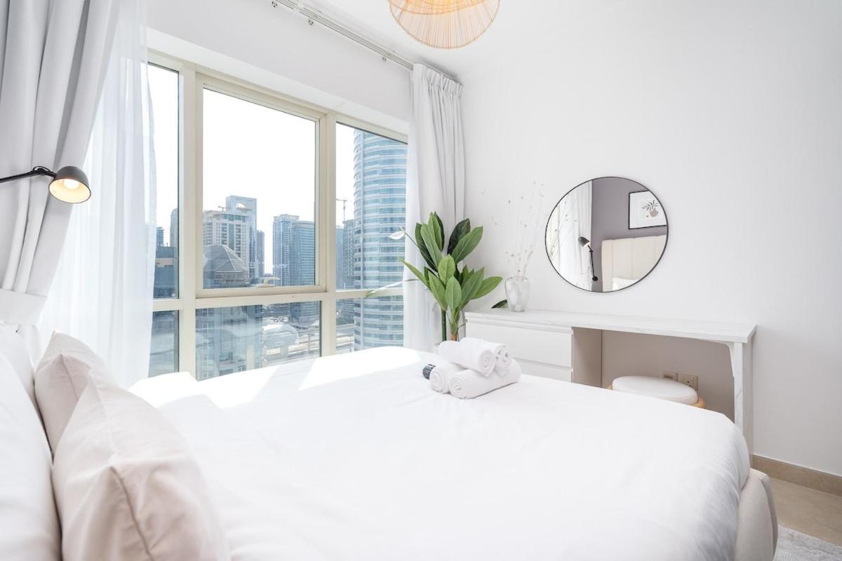 Lejlighed Luxurious And Minimalist 3br In Marina Dubai