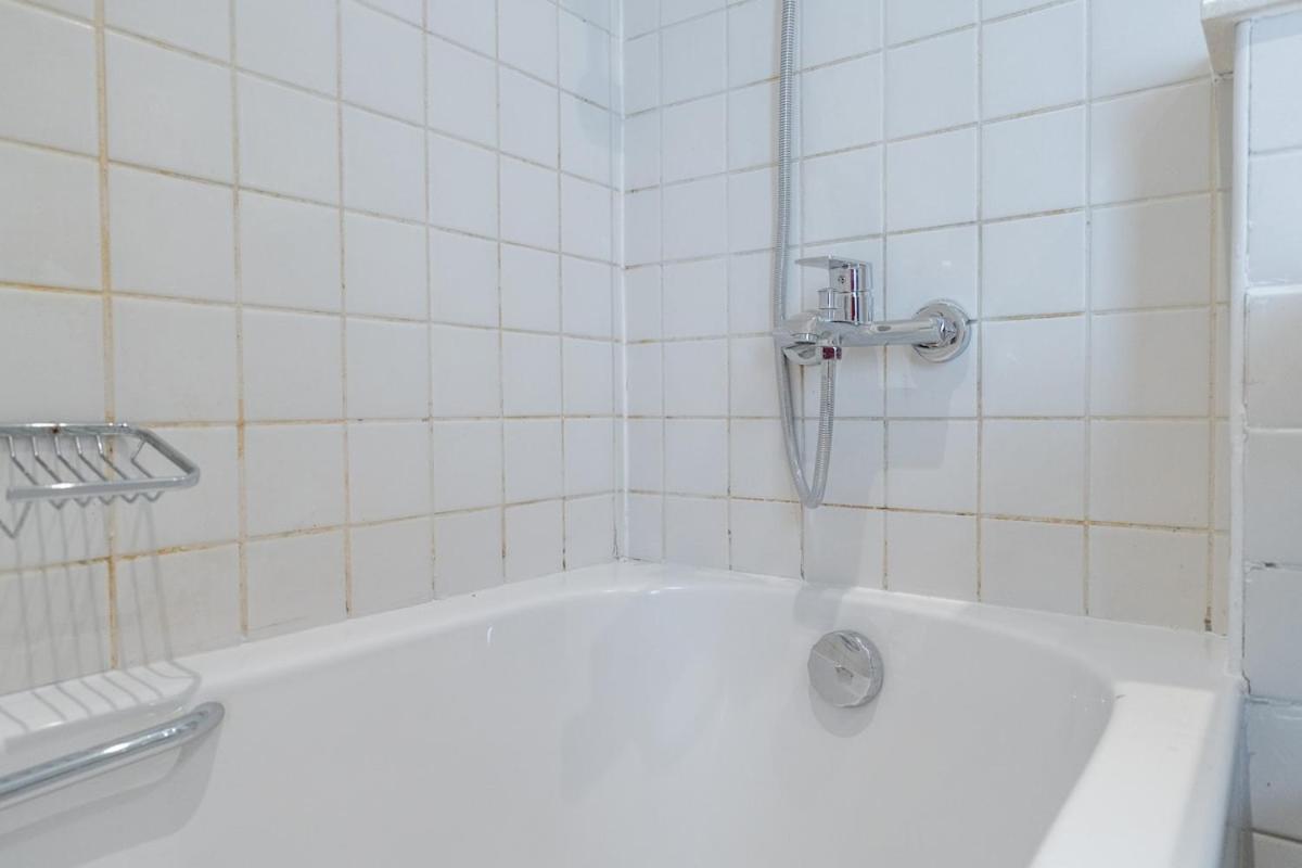 Luxurious And Minimalist 3br In Marina Dubai