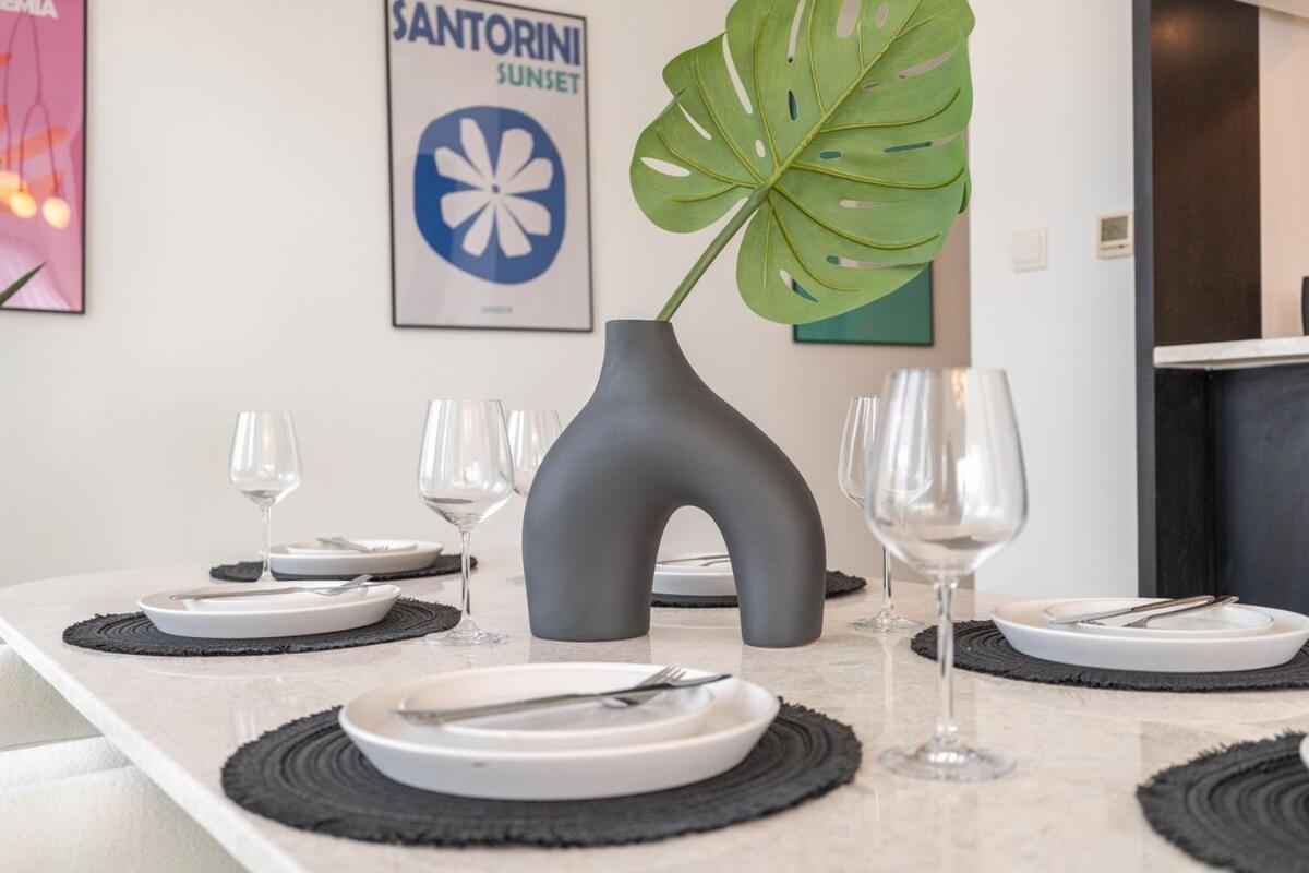 Lejlighed Luxurious And Minimalist 3br In Marina