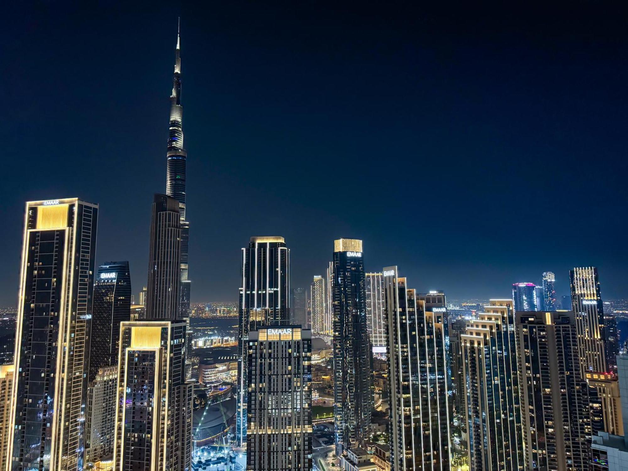 Paramount Midtown - 53rd Floor 2bedroom With Famous Roof Infinity Pool Overlooking Burj Khalifa * Dubaï