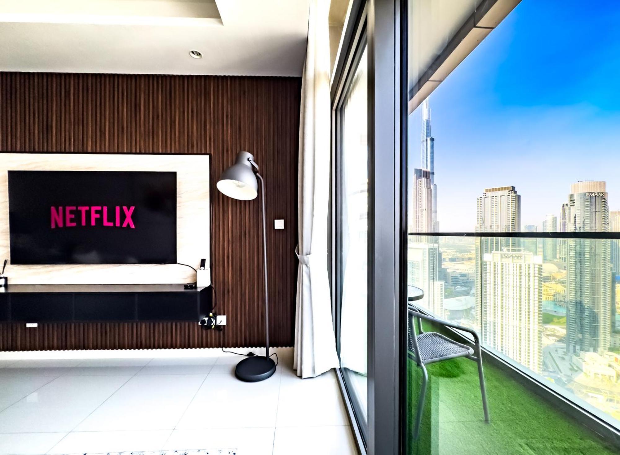 Appartement Paramount Midtown - 53rd Floor 2bedroom With Famous Roof Infinity Pool Overlooking Burj Khalifa *