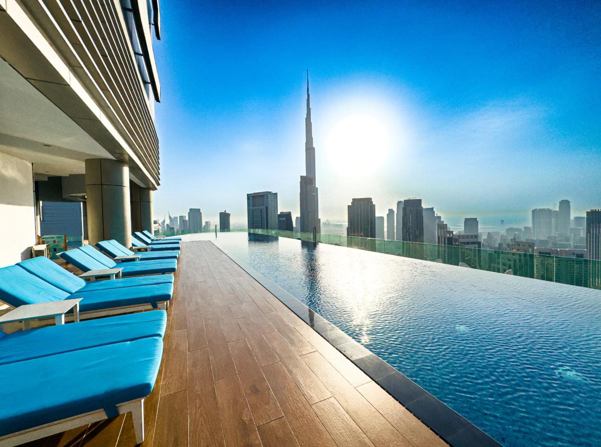 Paramount Midtown - 53rd Floor 2bedroom With Famous Roof Infinity Pool Overlooking Burj Khalifa * Dubaï