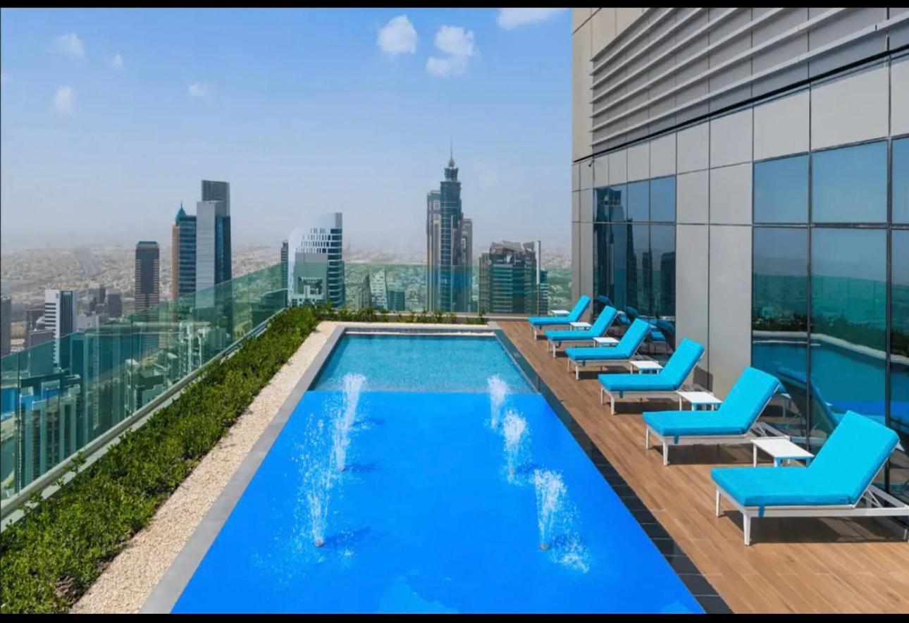 62nd Floor With Stunning Sea Views Infinity Pool Access 2-bedroom Appartement Dubai