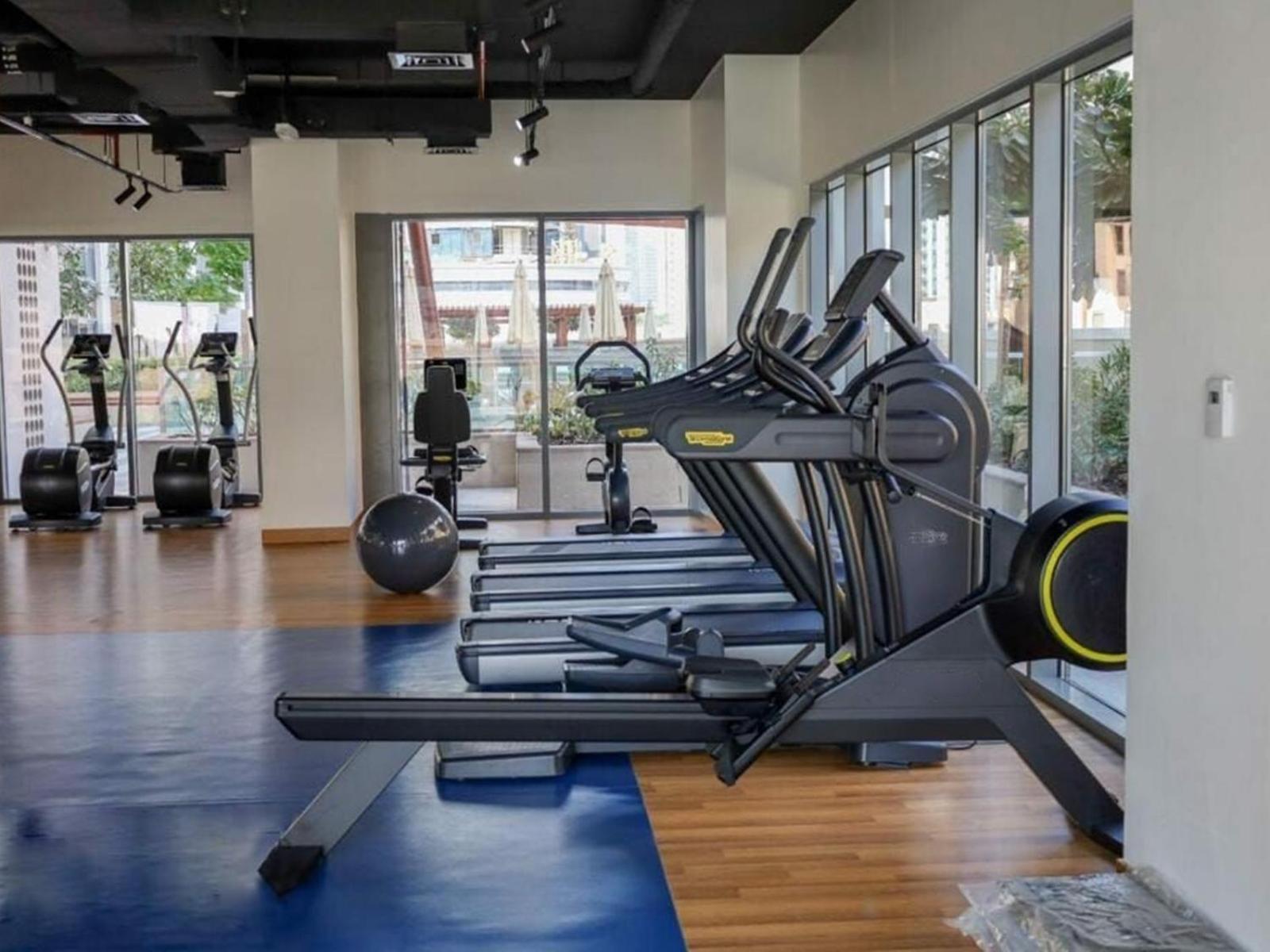 Apartemen Modern 1-br Close To Mall And Burj Khalifa *
