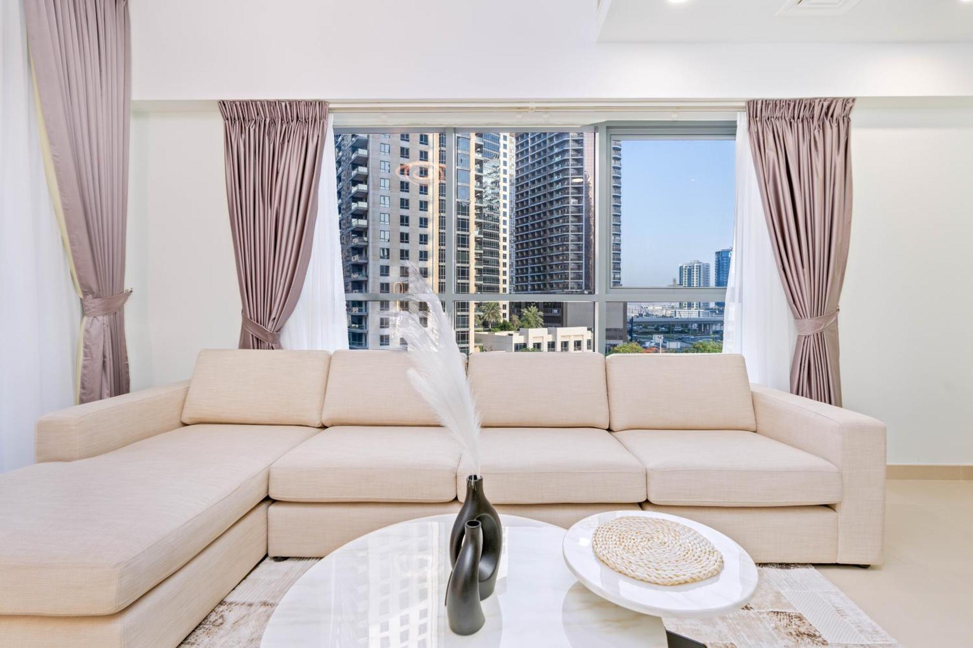 Modern 1-br Close To Mall And Burj Khalifa Apartemen *
