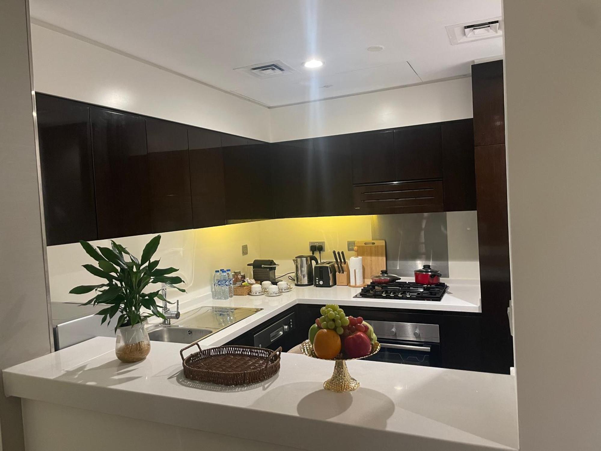 Apartment Damac Majestine Vip - Manzar Holiday Homes Dubai
