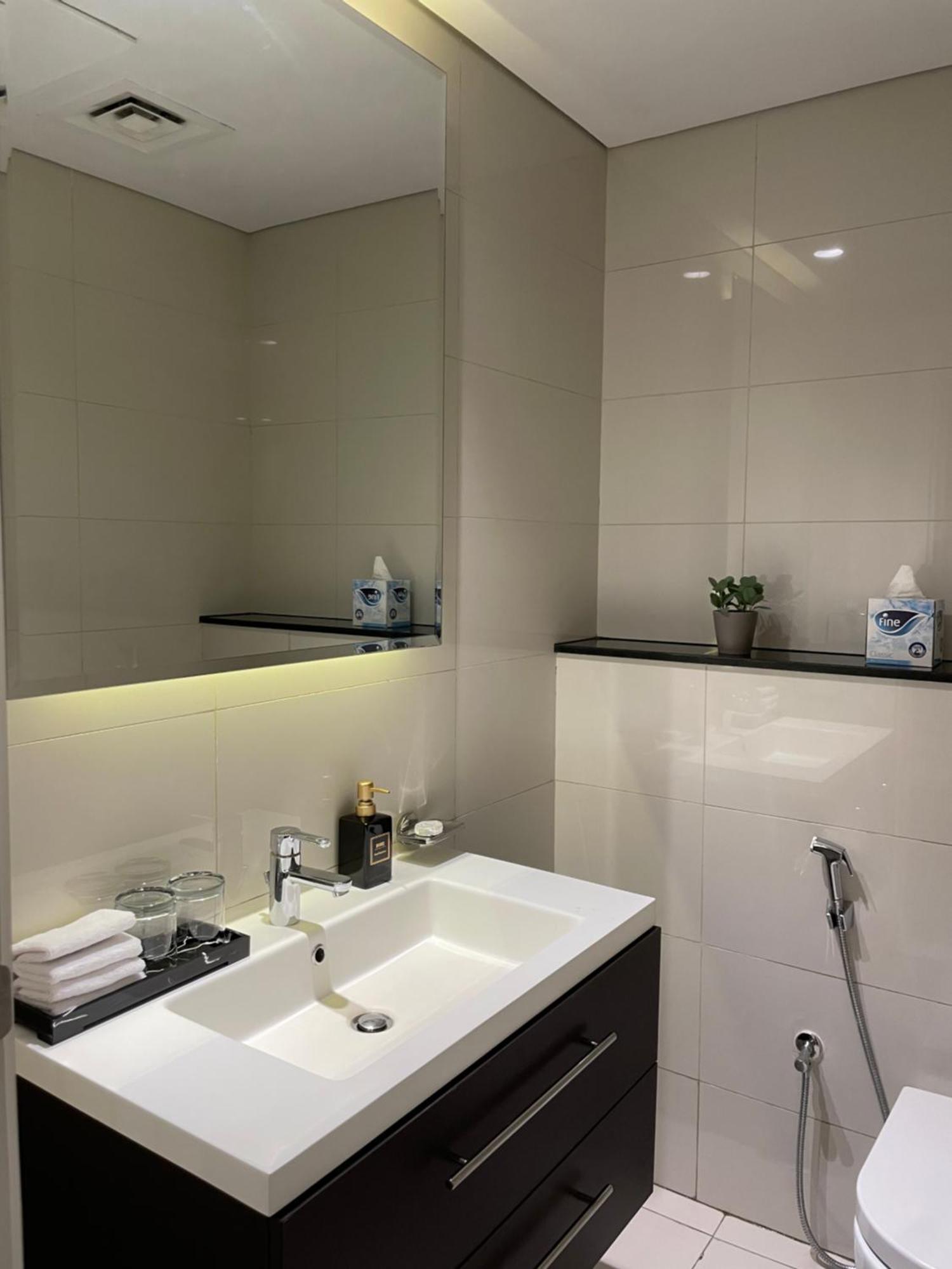 Apartment Damac Majestine Vip - Manzar Holiday Homes Dubai