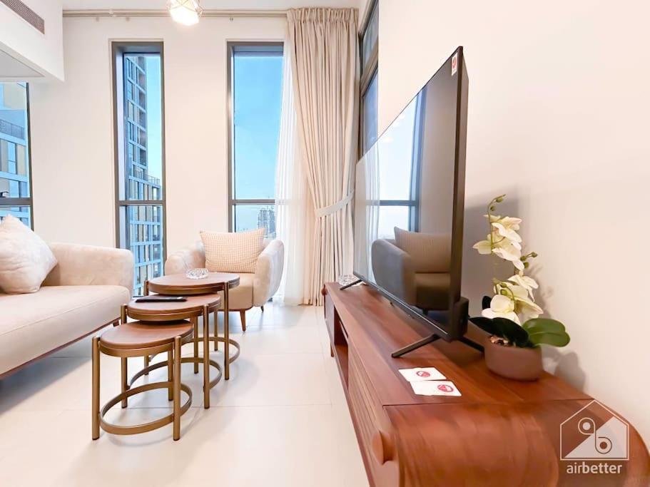 Apartamento Luxurious 1br With Balcony In Production
