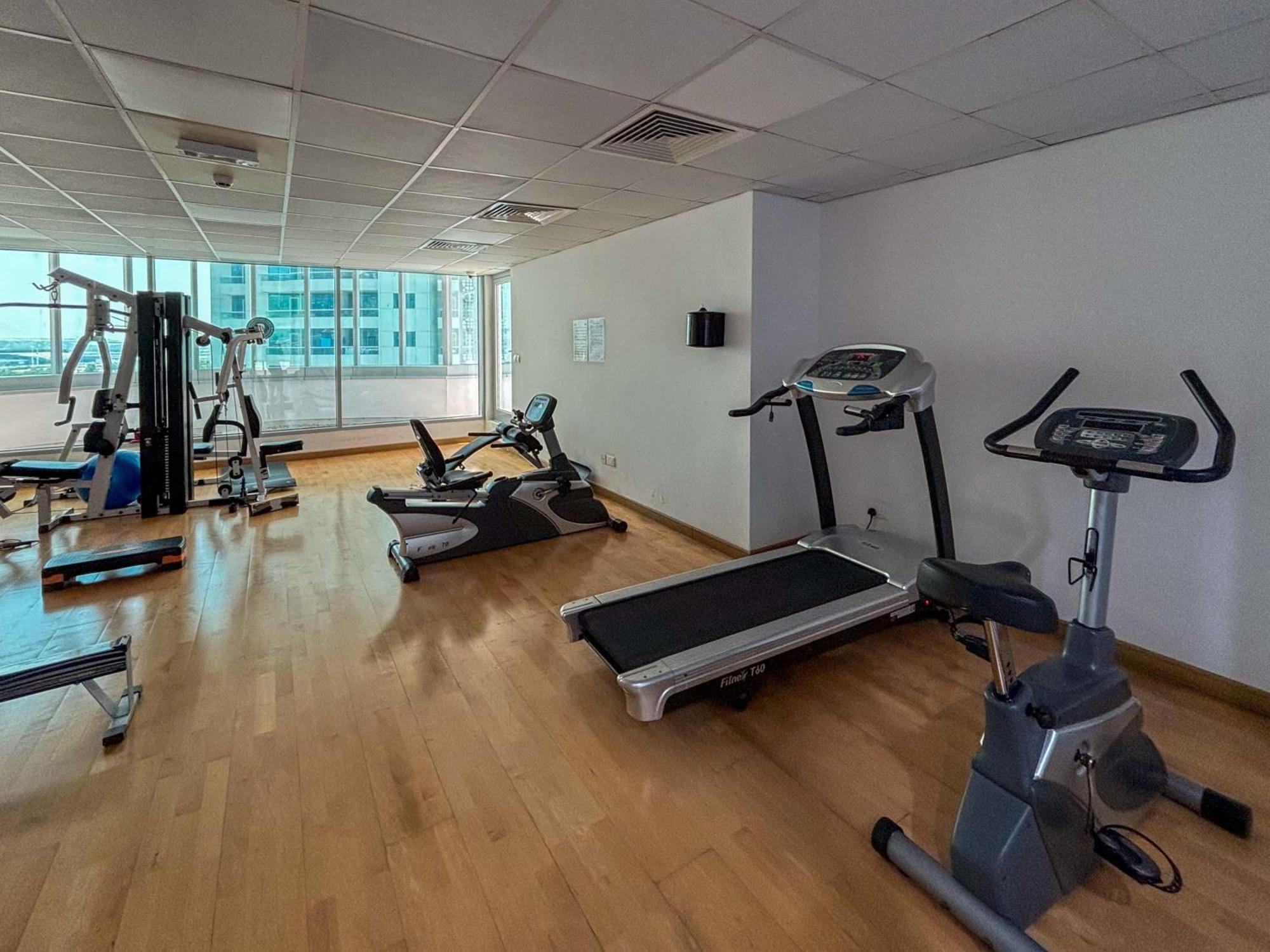 Frank Porter - Panoramic Tower Appartement Dubaï